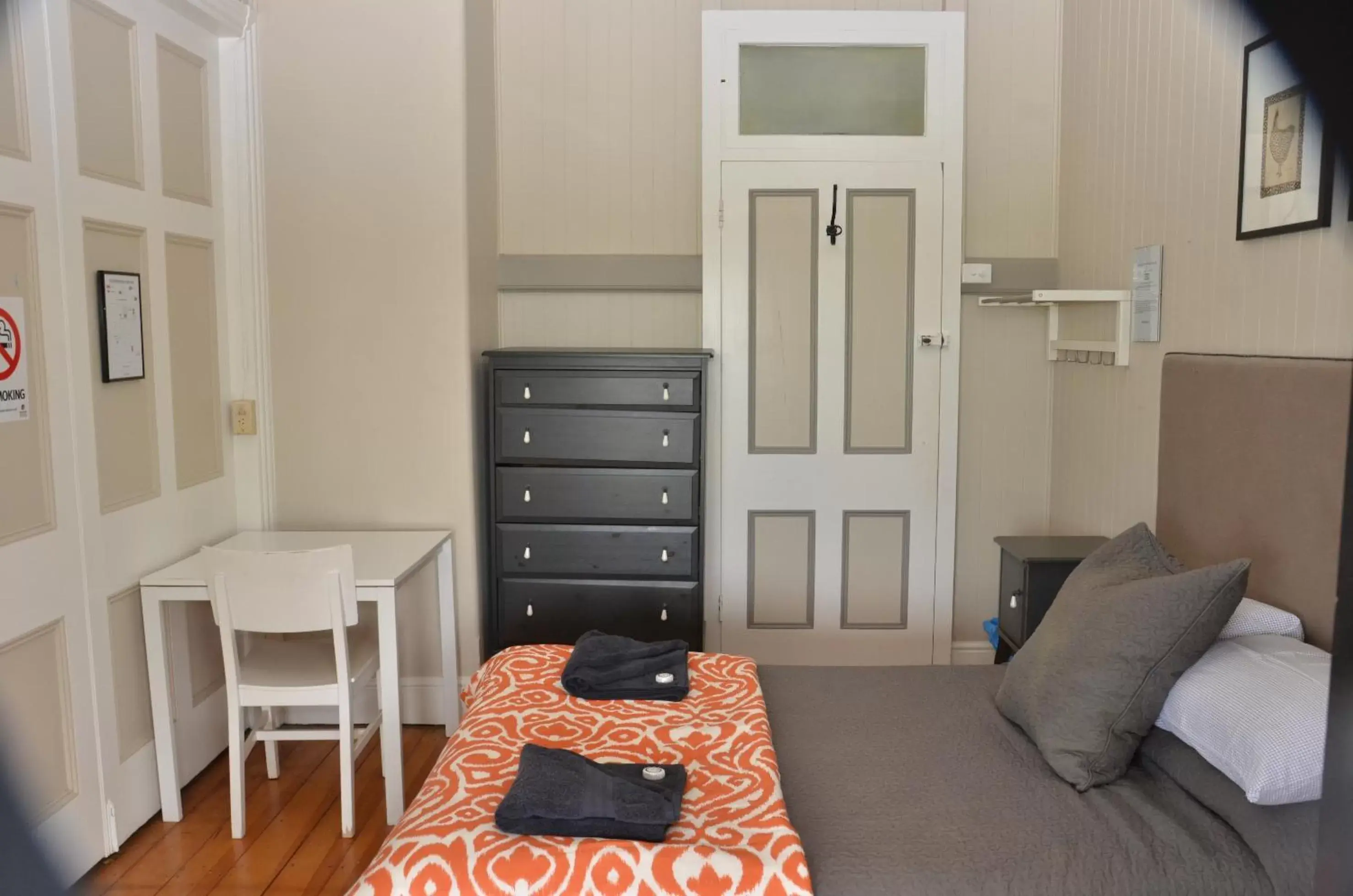 Economy Double Room with Shared Bathroom in Royal Gatton Hotel Economy Double Room with Shared Bathroom in Royal Gatton Hotel