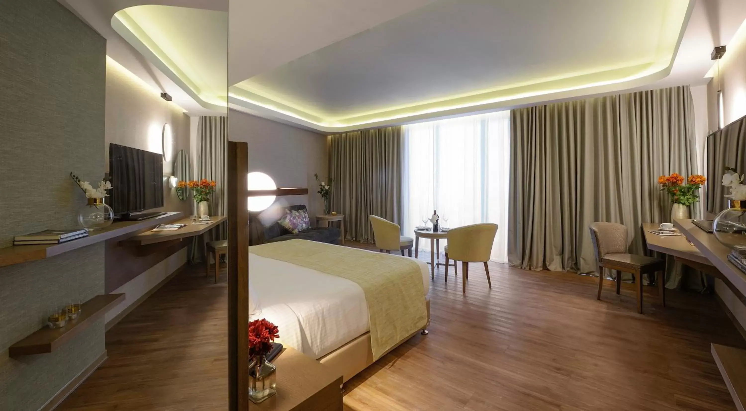 Junior Suite with City View in Wyndham Athens Residence Junior Suite with City View in Wyndham Athens Residence