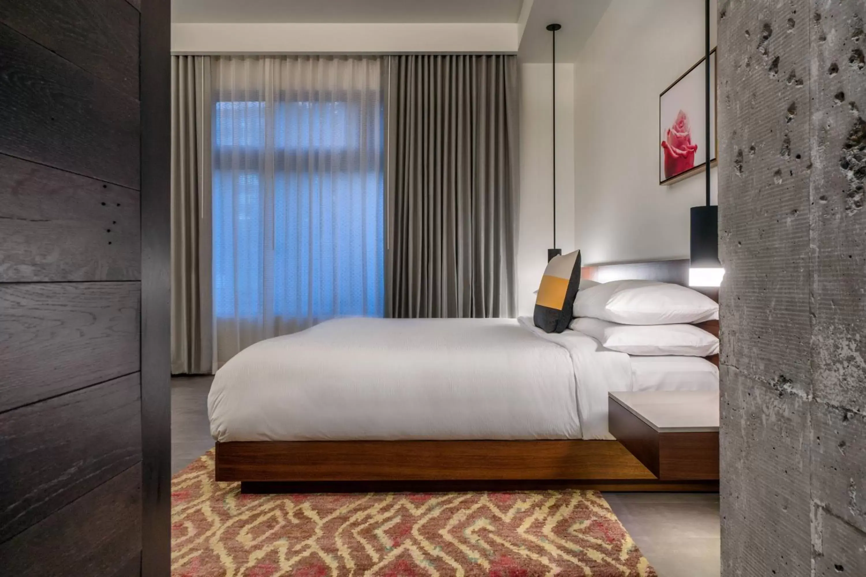 Corner Junior King Suite with City View in The Hi-Lo, Autograph Collection Corner Junior King Suite with City View in The Hi-Lo, Autograph Collection