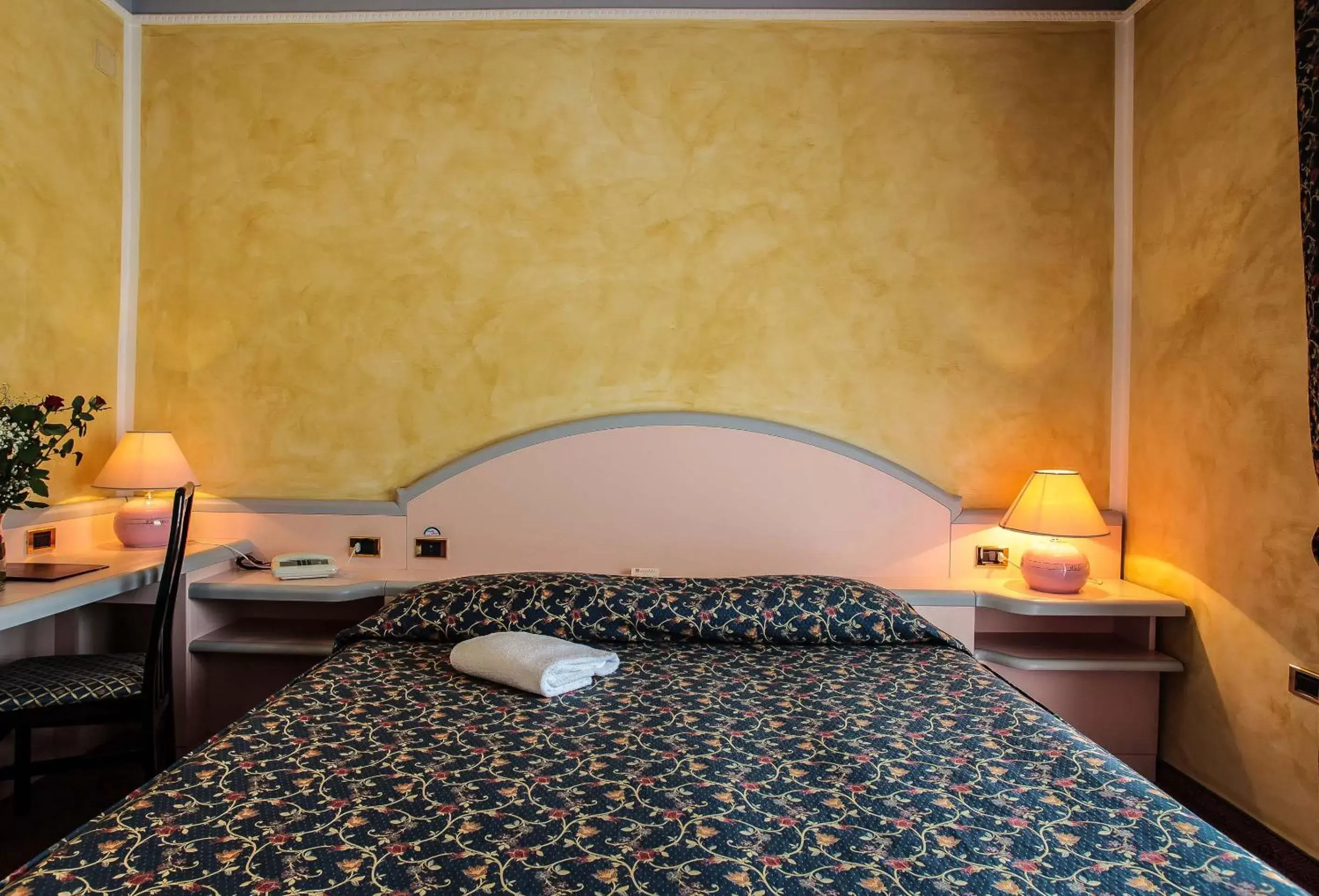 Standard Triple Room in Hotel Grazia Deledda Standard Triple Room in Hotel Grazia Deledda