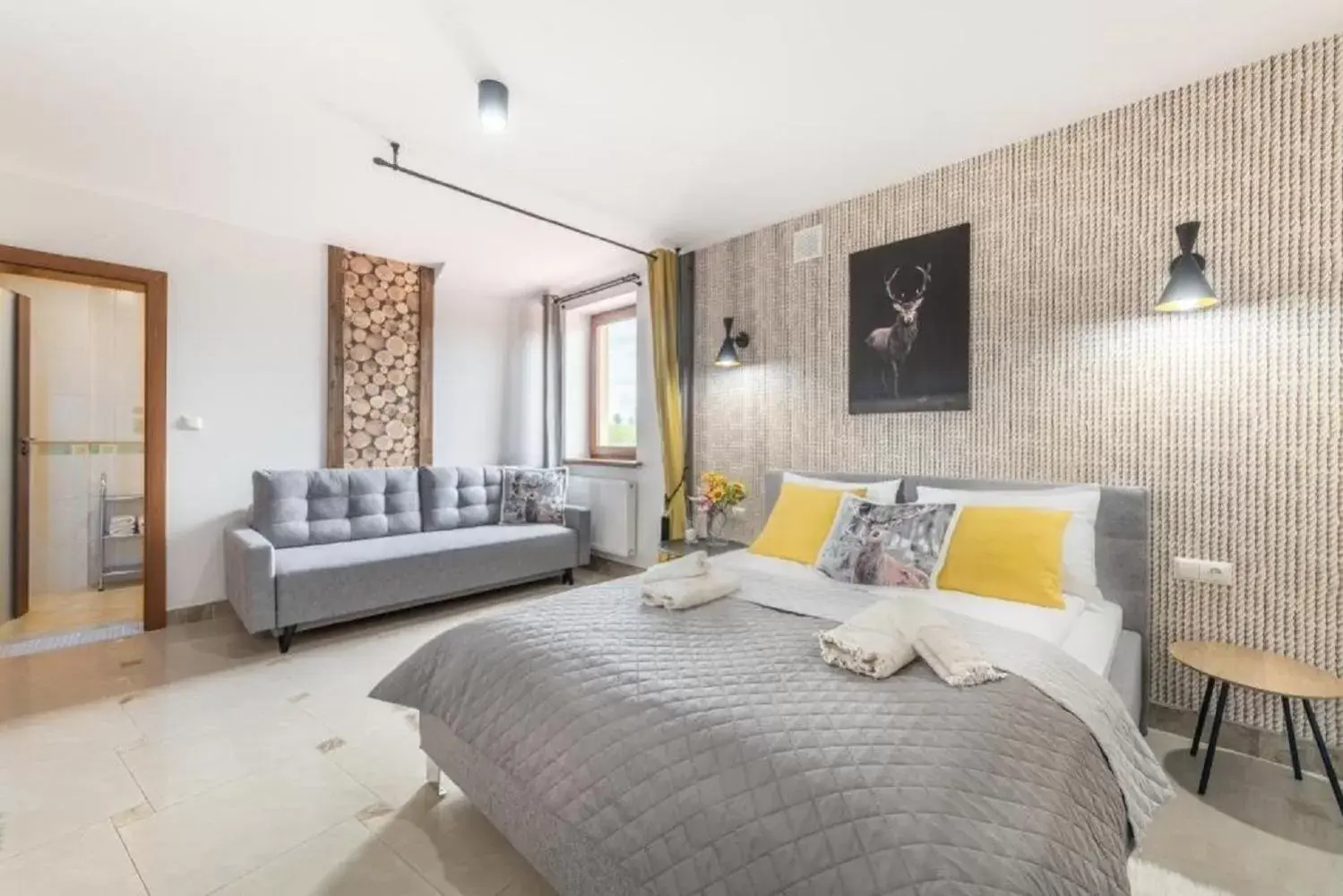 Biały Jeleń z basenem i jacuzzi Biały Jeleń z basenem i jacuzzi