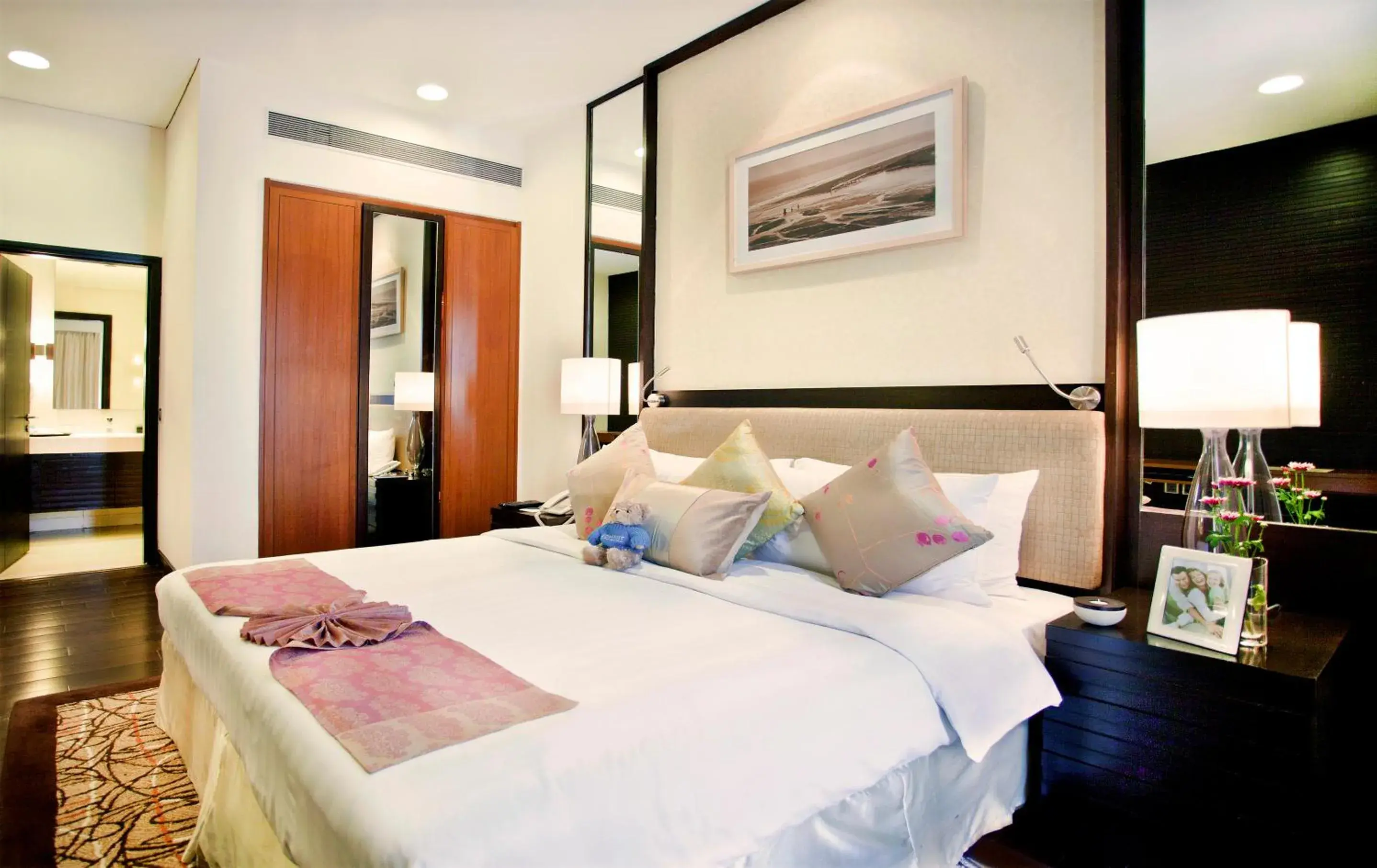 Classic One-Bedroom Apartment in Somerset Greenways Chennai Classic One-Bedroom Apartment in Somerset Greenways Chennai