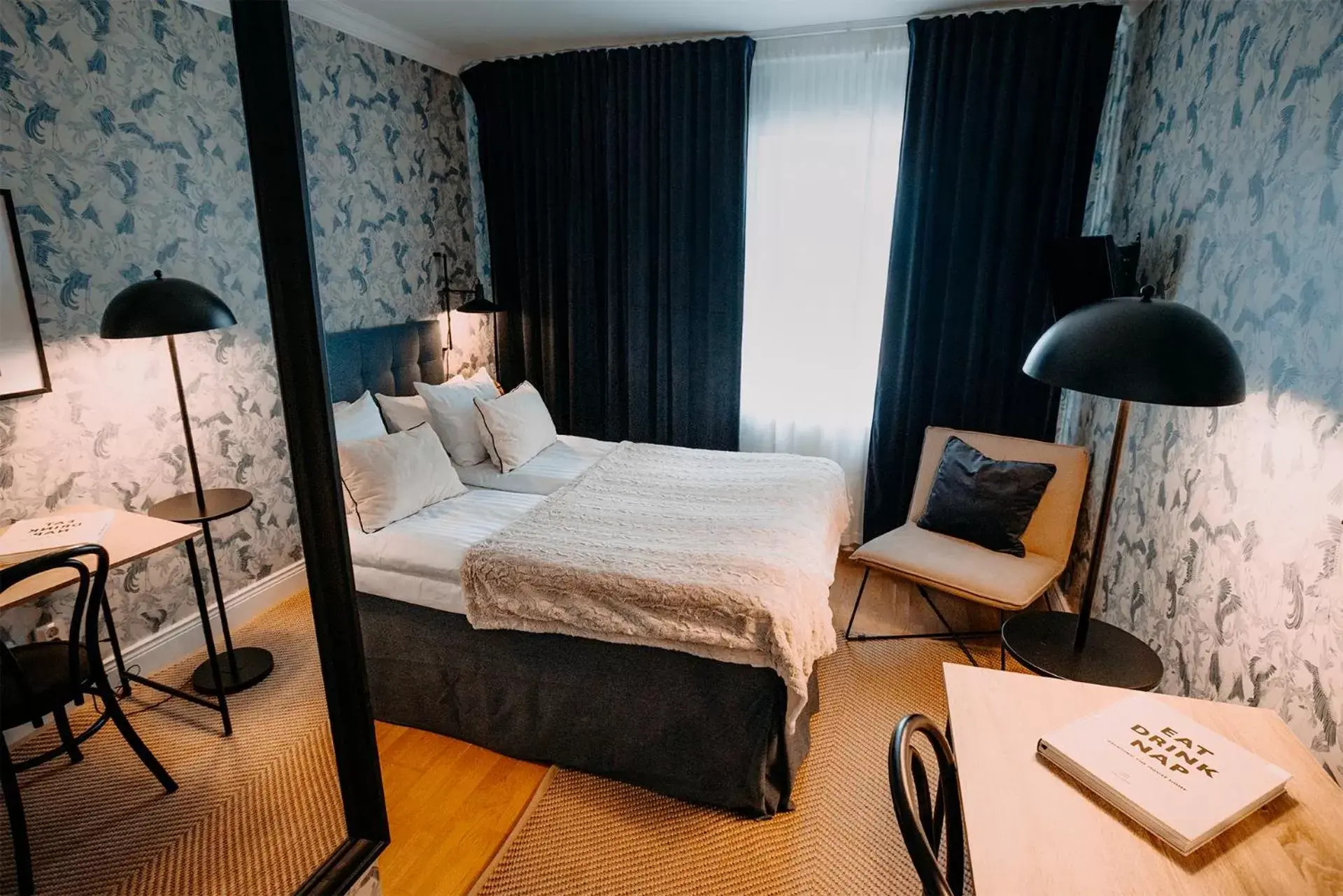 Superior Queen Room (55 in bed) in Sunlight Hotel Conference & Spa Superior Queen Room (55 in bed) in Sunlight Hotel Conference & Spa