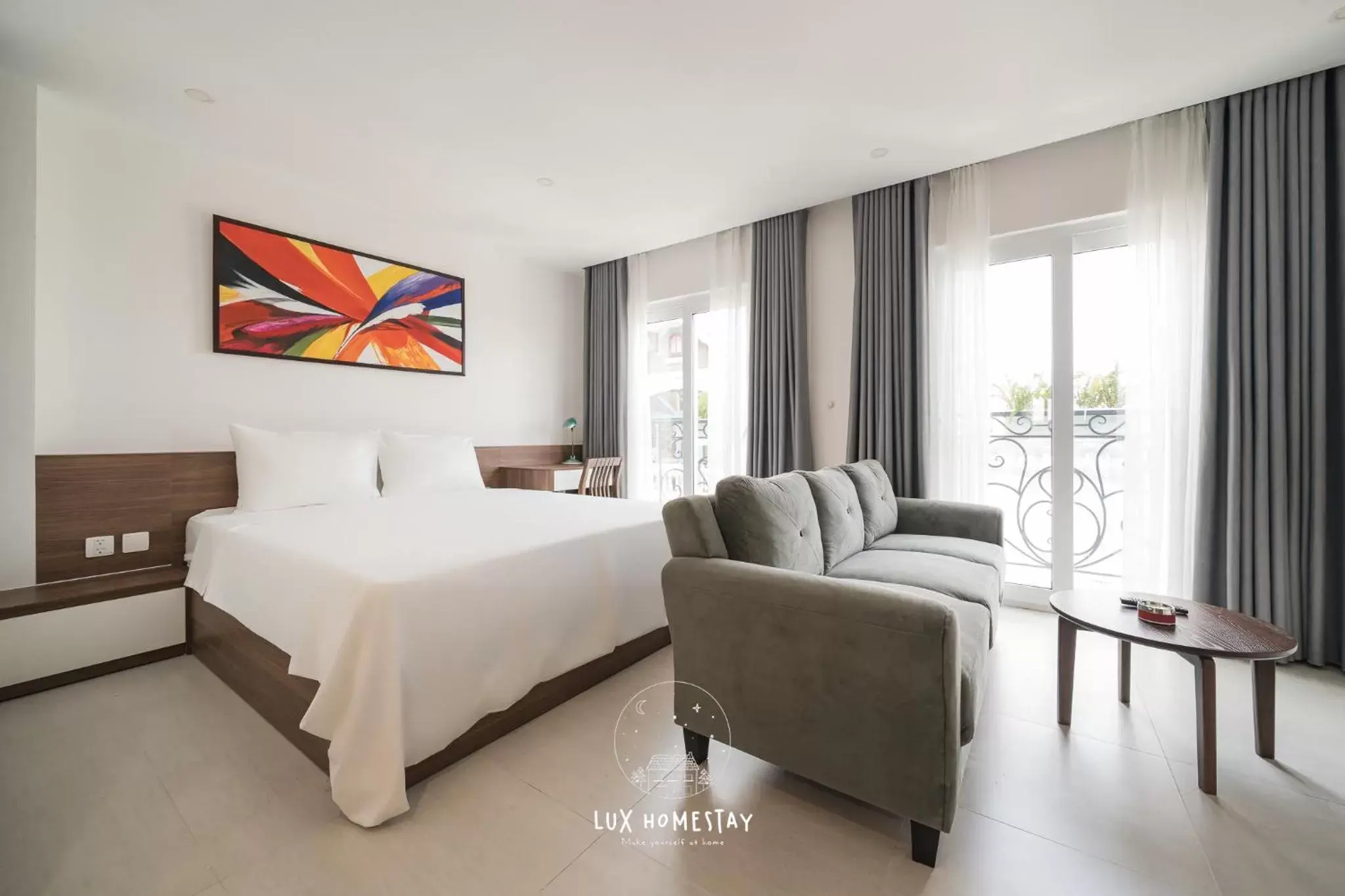 Family Studio in Lux Westlake Studio Family Studio in Lux Westlake Studio