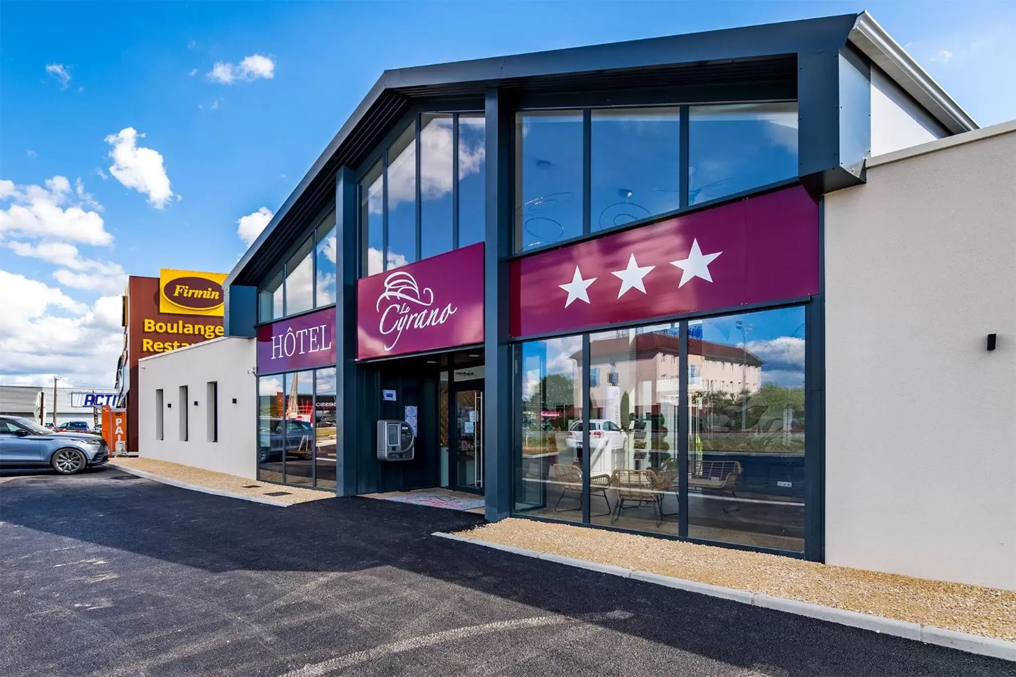 Hôtel Le Cyrano Bergerac Hôtel Le Cyrano Bergerac