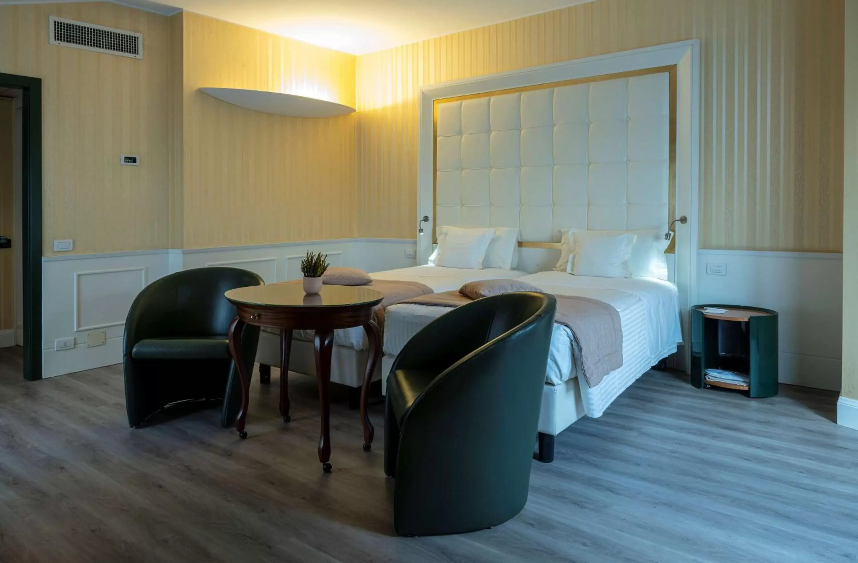 Executive Queen Room in c-hotels Concorde Executive Queen Room in c-hotels Concorde