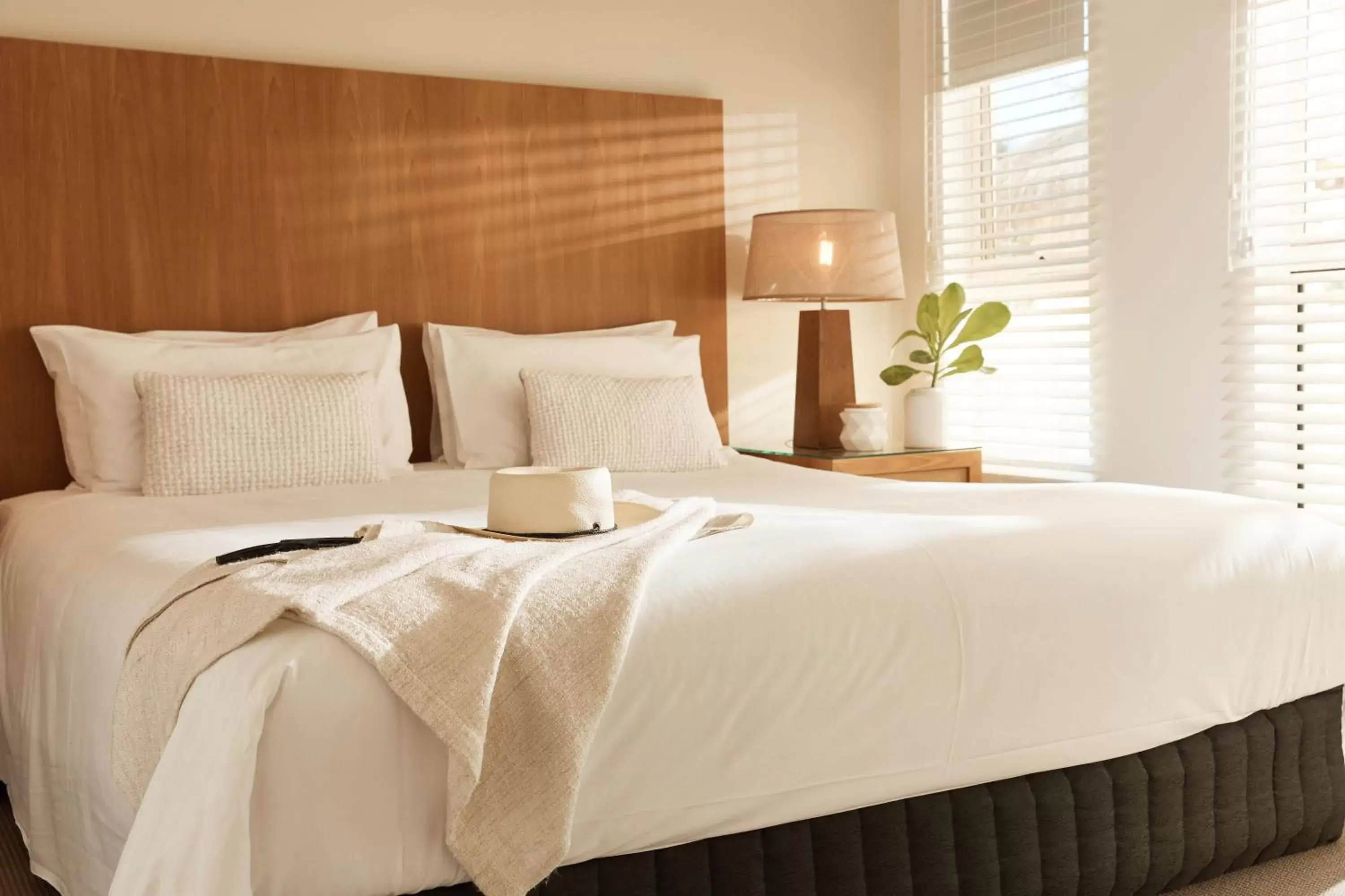 Four-Bedroom Beachfront Apartment with Sea Views in Sea Change Beachfront Apartments Four-Bedroom Beachfront Apartment with Sea Views in Sea Change Beachfront Apartments