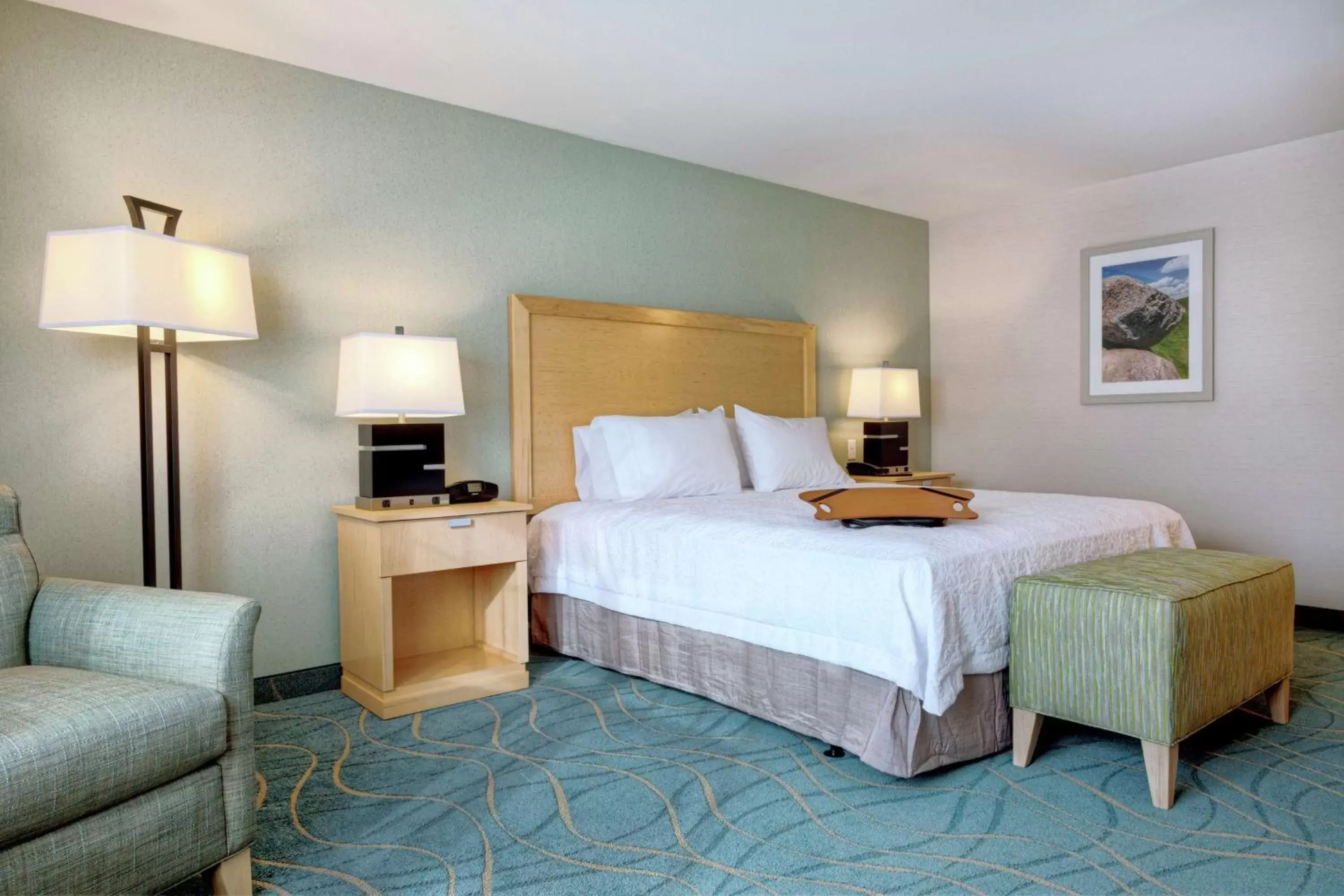 King Room - Disability Access/Non-Smoking with Tub in Hampton Inn Bar Harbor King Room - Disability Access/Non-Smoking with Tub in Hampton Inn Bar Harbor