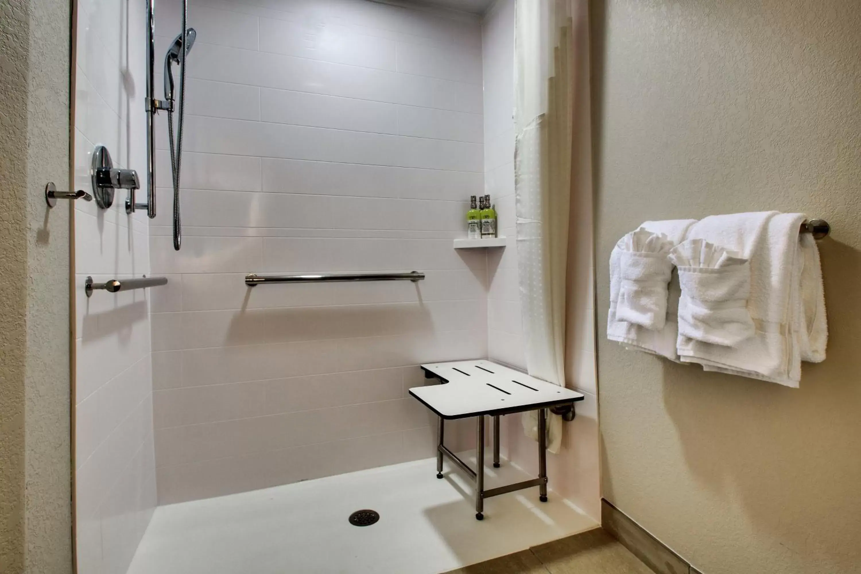 King Room - Hearing Accessible - Roll-in Shower in Holiday Inn Express Atlantic City W Pleasantville by IHG King Room - Hearing Accessible - Roll-in Shower in Holiday Inn Express Atlantic City W Pleasantville by IHG