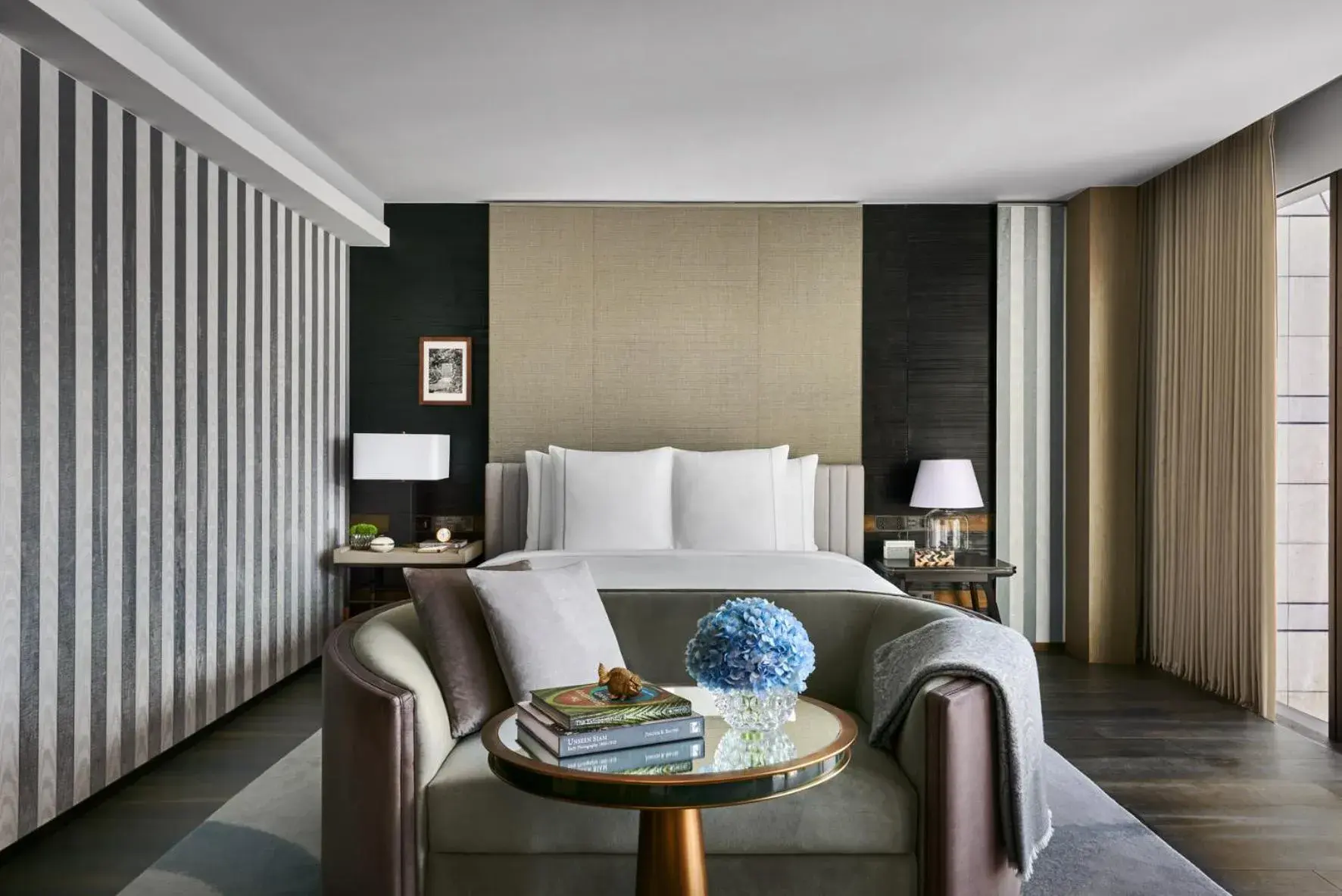 Studio King Room in Rosewood Bangkok Studio King Room in Rosewood Bangkok