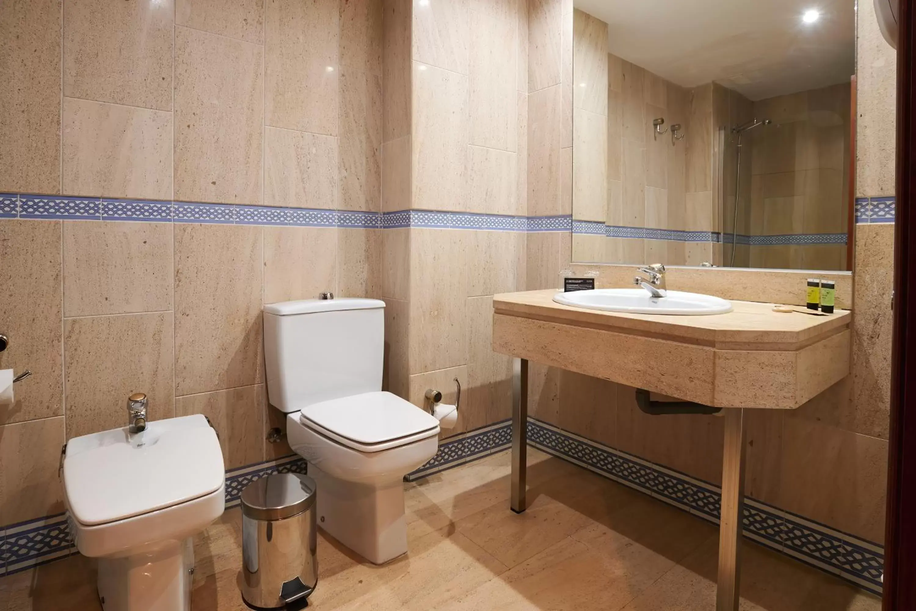 Single Room in Crisol Jardines de Córdoba Single Room in Crisol Jardines de Córdoba