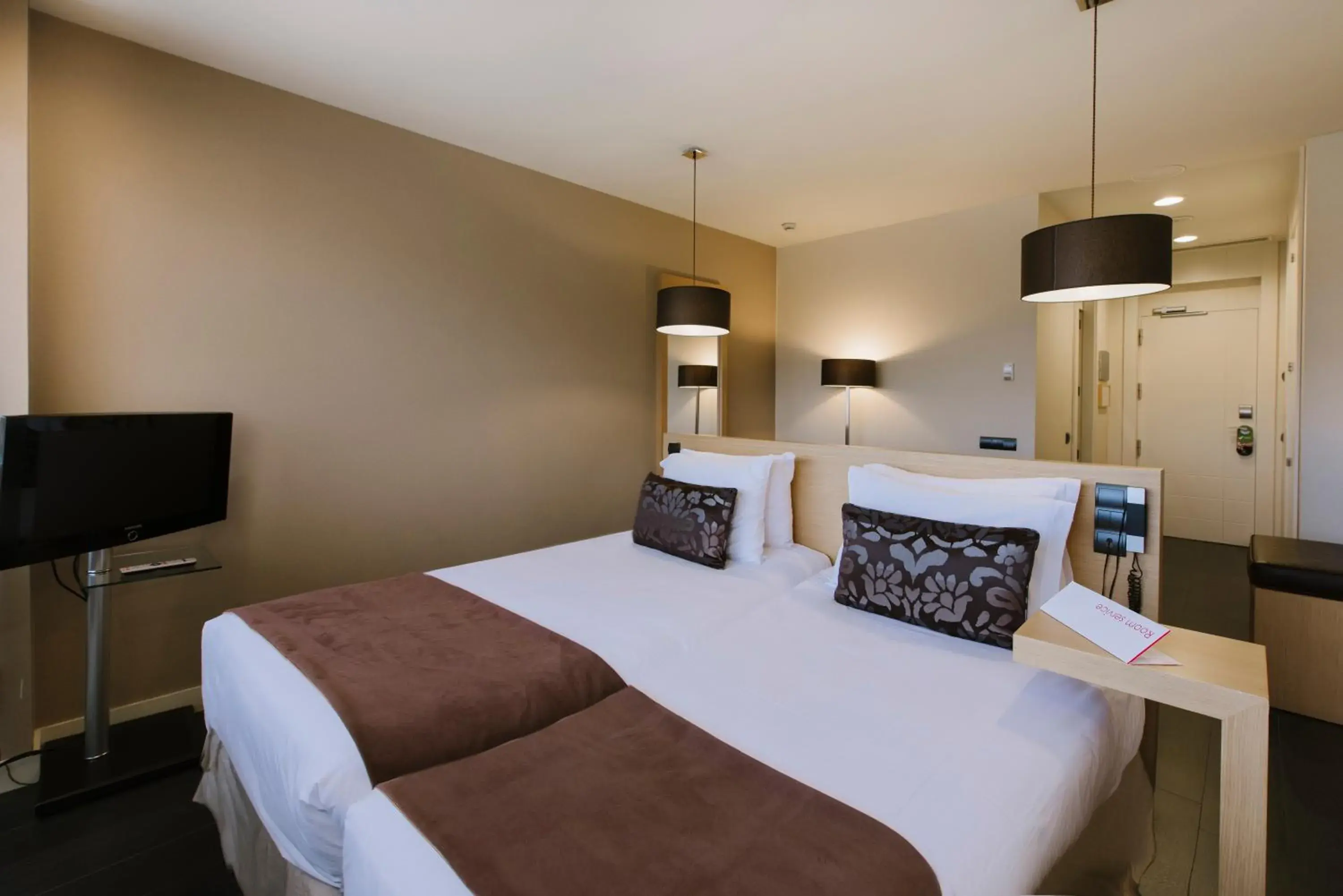 Double room (1 or 2 people) in PCM Forum Alcalá Double room (1 or 2 people) in PCM Forum Alcalá