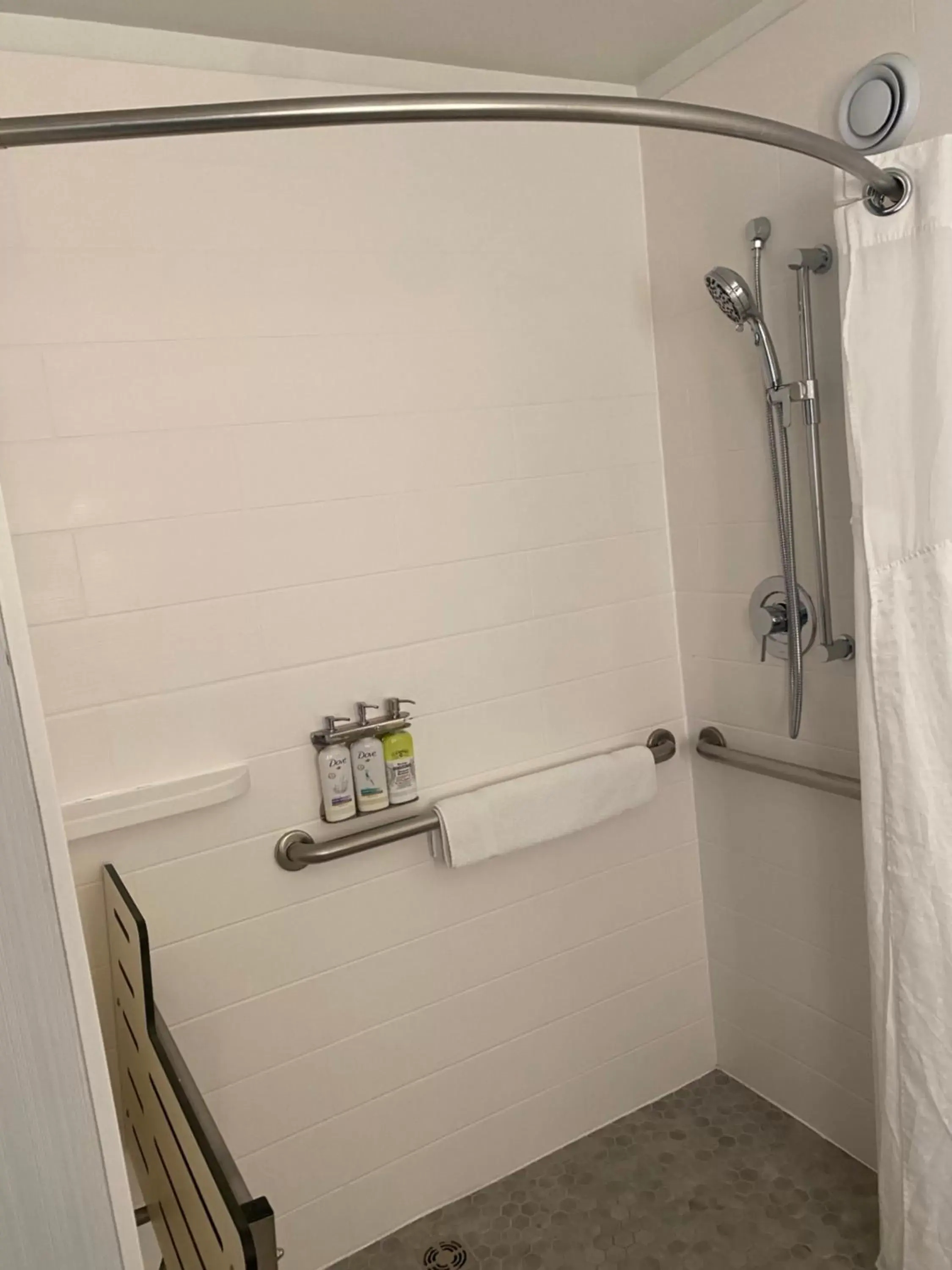 Standard King Room with Mobility Accessible Roll-In Shower in Holiday Inn Express Hotel & Suites Hermosa Beach, an IHG Hotel Standard King Room with Mobility Accessible Roll-In Shower in Holiday Inn Express Hotel & Suites Hermosa Beach, an IHG Hotel