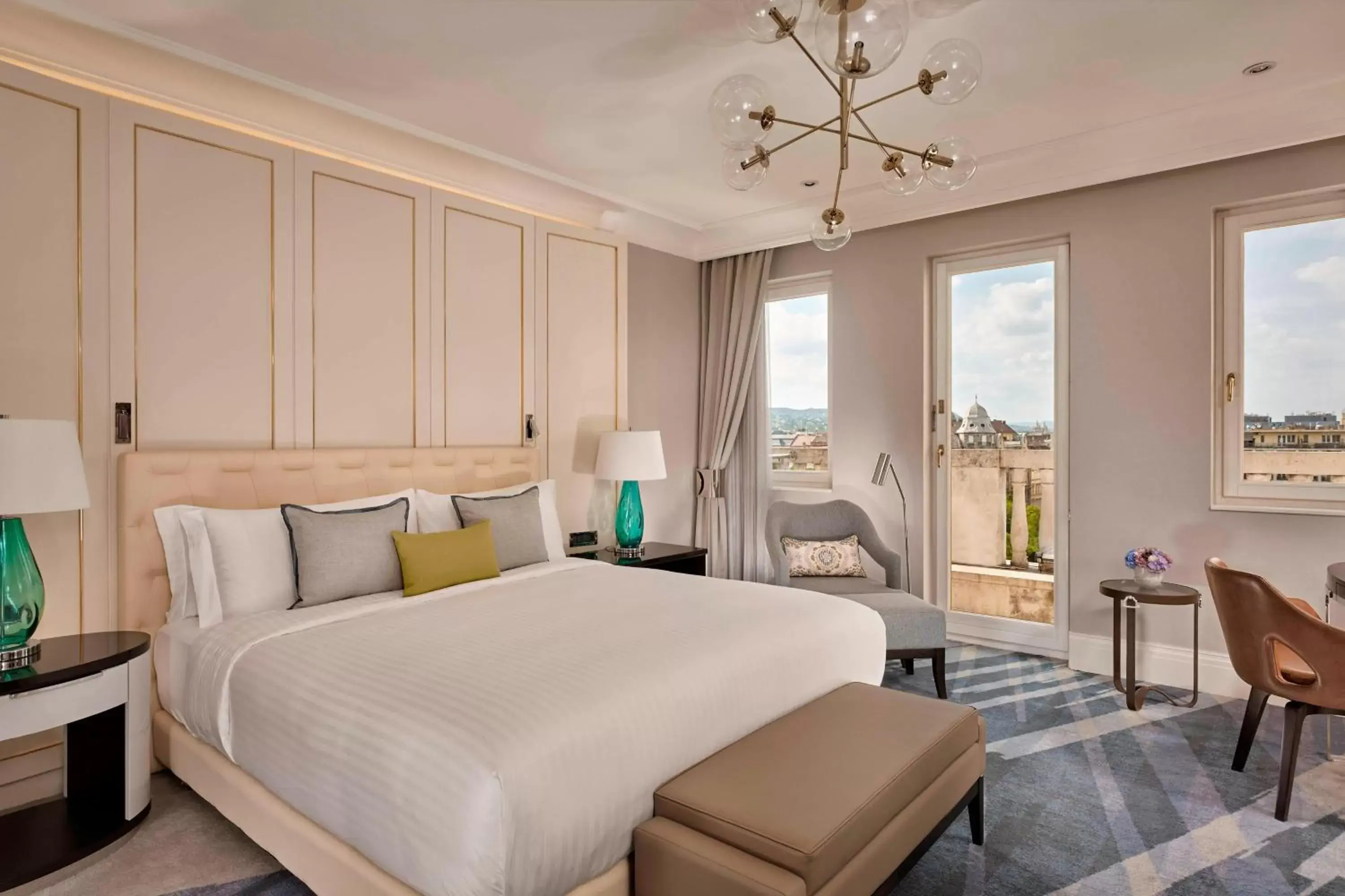 Club King Room in Al Habtoor Palace Budapest, Preferred Hotels & Resorts Club King Room in Al Habtoor Palace Budapest, Preferred Hotels & Resorts