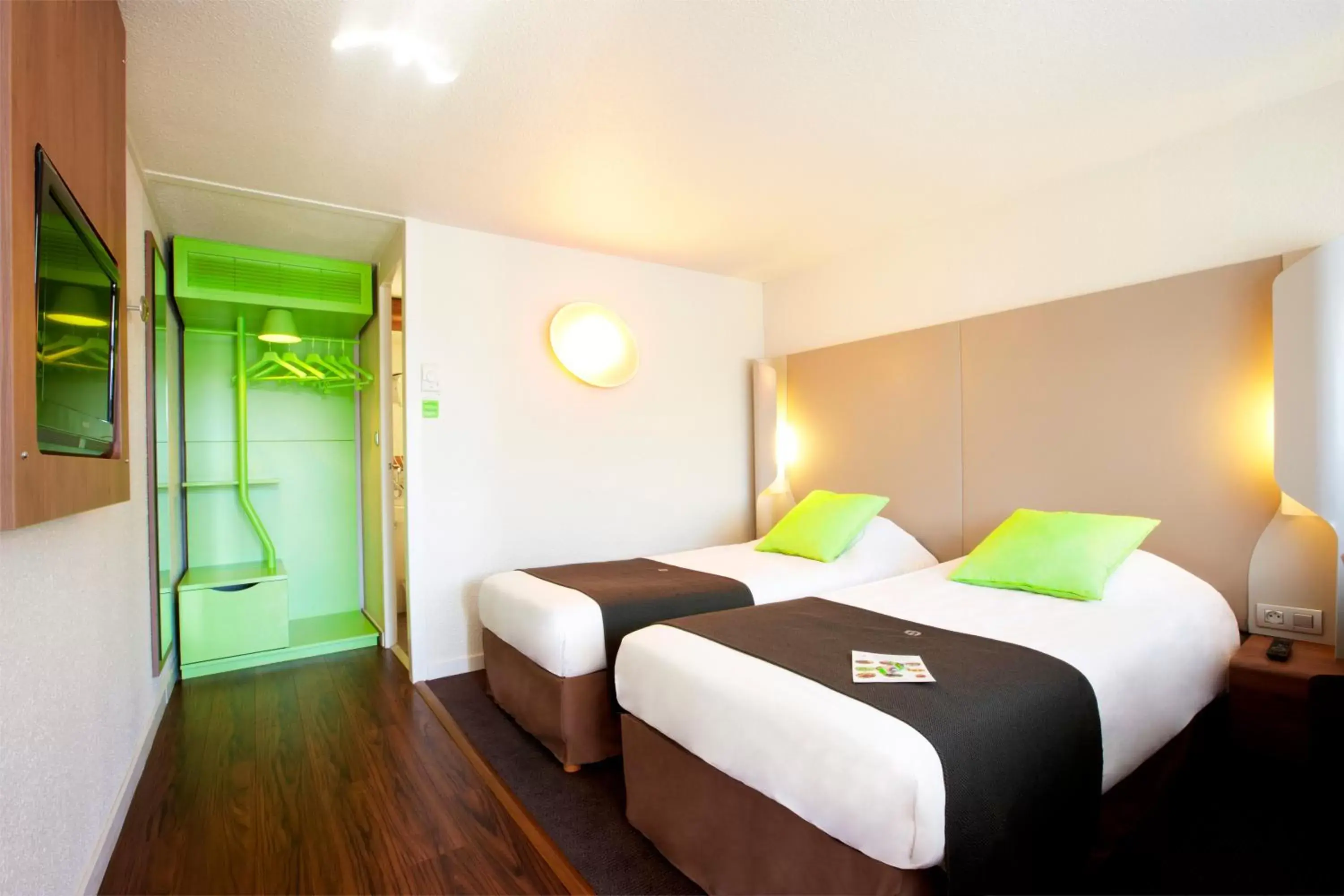 Superior Twin Room in Campanile PRIME - Montpellier Est Le Millénaire Superior Twin Room in Campanile PRIME - Montpellier Est Le Millénaire