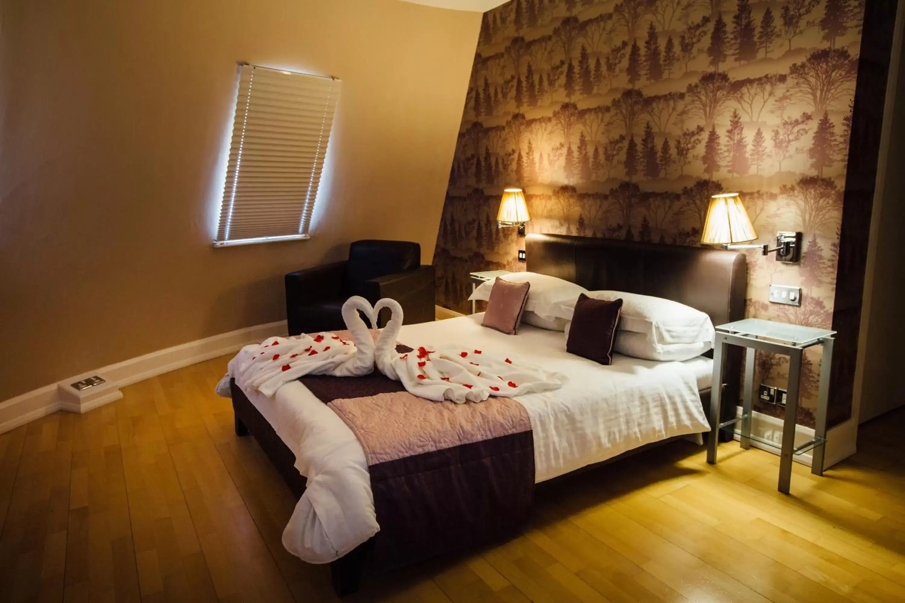 Deluxe Double Room in Duke Of Cornwall Hotel Deluxe Double Room in Duke Of Cornwall Hotel