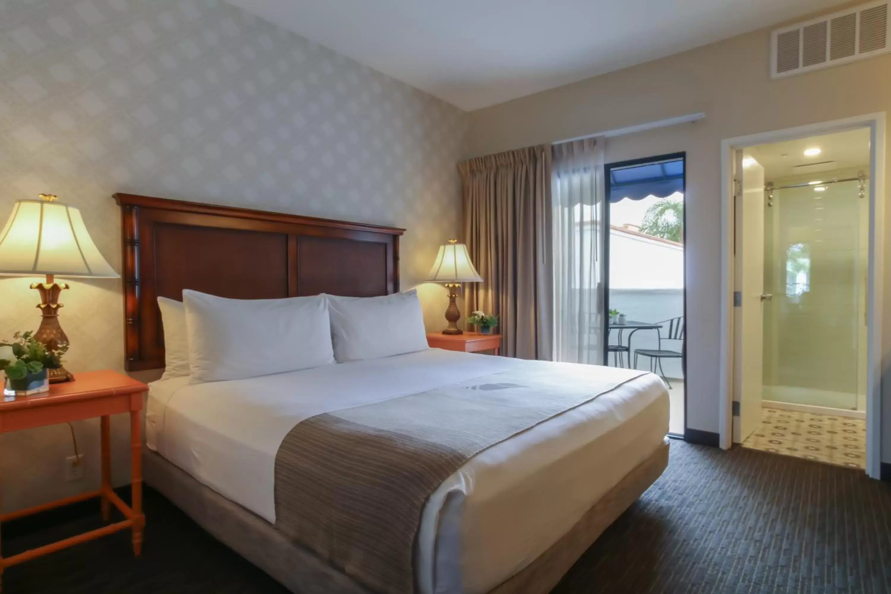 Top Floor Balcony King Suite Sleeper Sofa in Oxford Suites Pismo Beach Top Floor Balcony King Suite Sleeper Sofa in Oxford Suites Pismo Beach