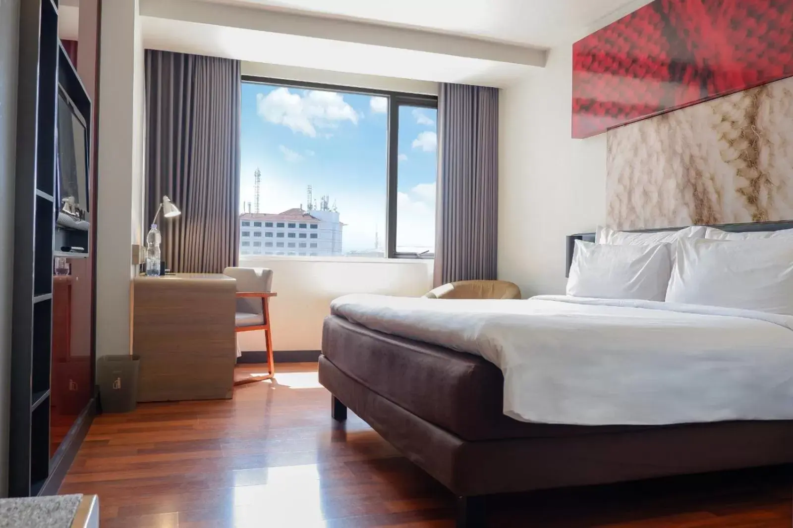 Deluxe Queen Room in Malyabhara Hotel - formerly Ibis Malioboro Deluxe Queen Room in Malyabhara Hotel - formerly Ibis Malioboro