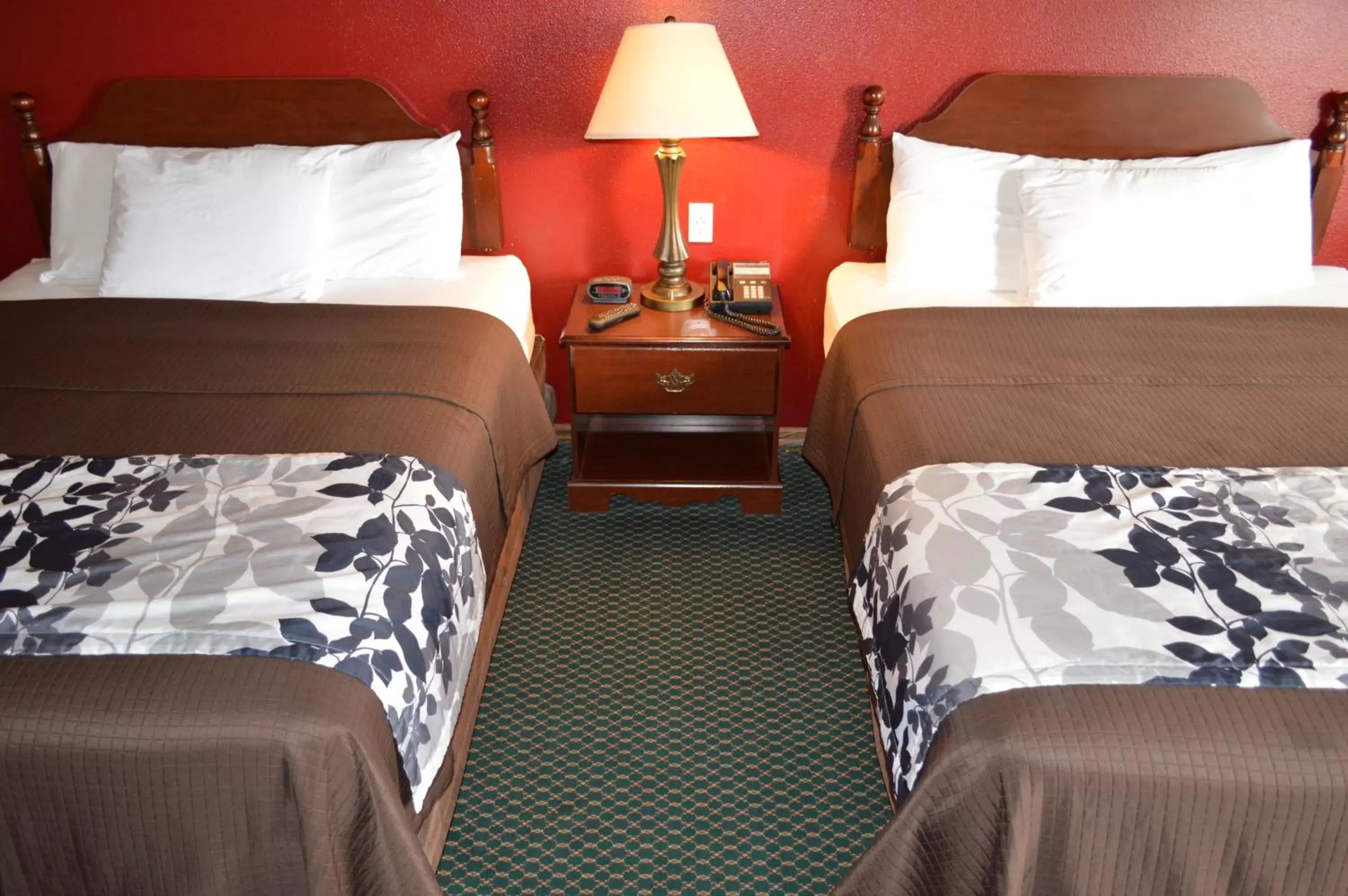 Double Room with Two Double Beds in Western Motel Double Room with Two Double Beds in Western Motel
