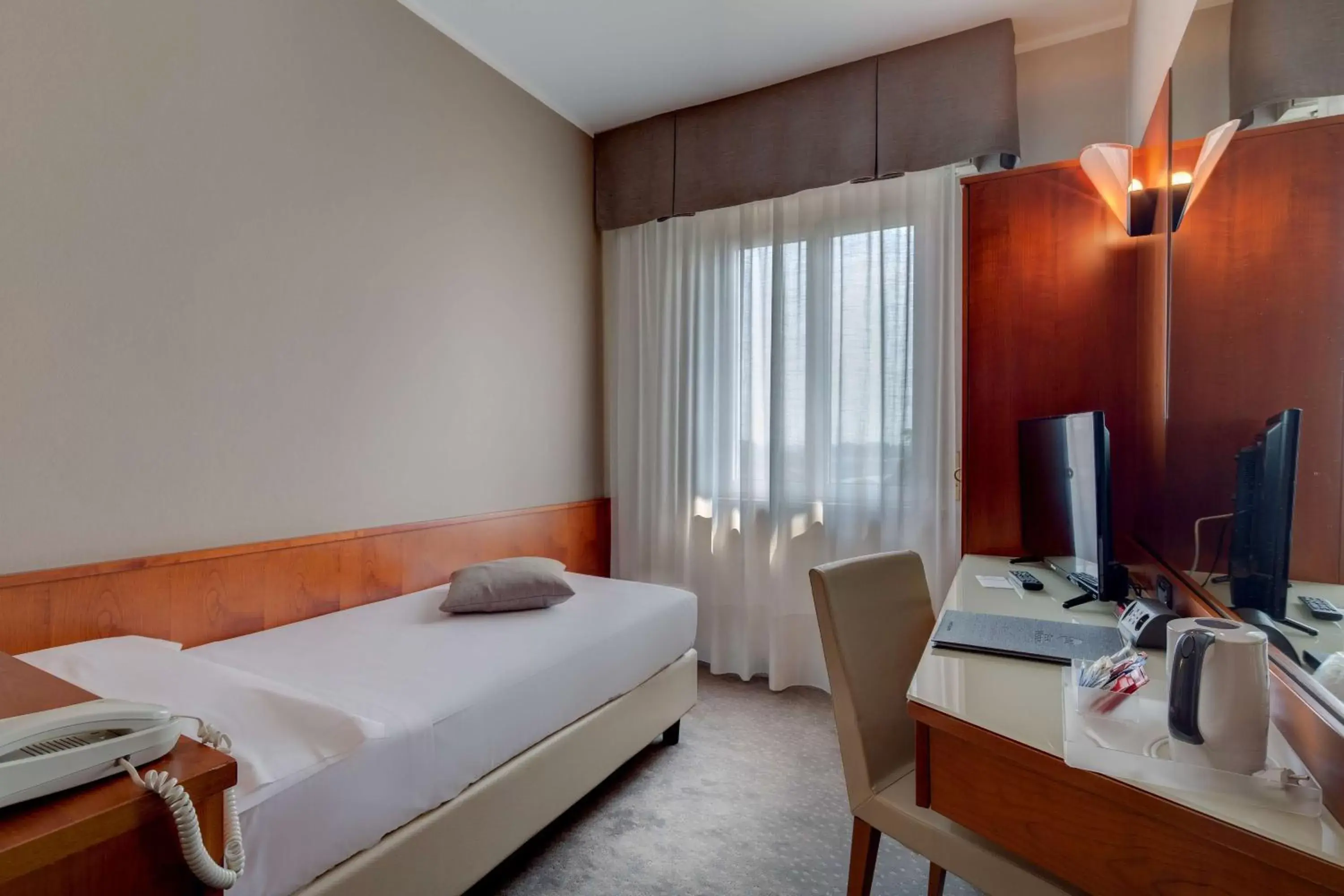 Classic Single Room in Best Western Hotel Turismo Classic Single Room in Best Western Hotel Turismo
