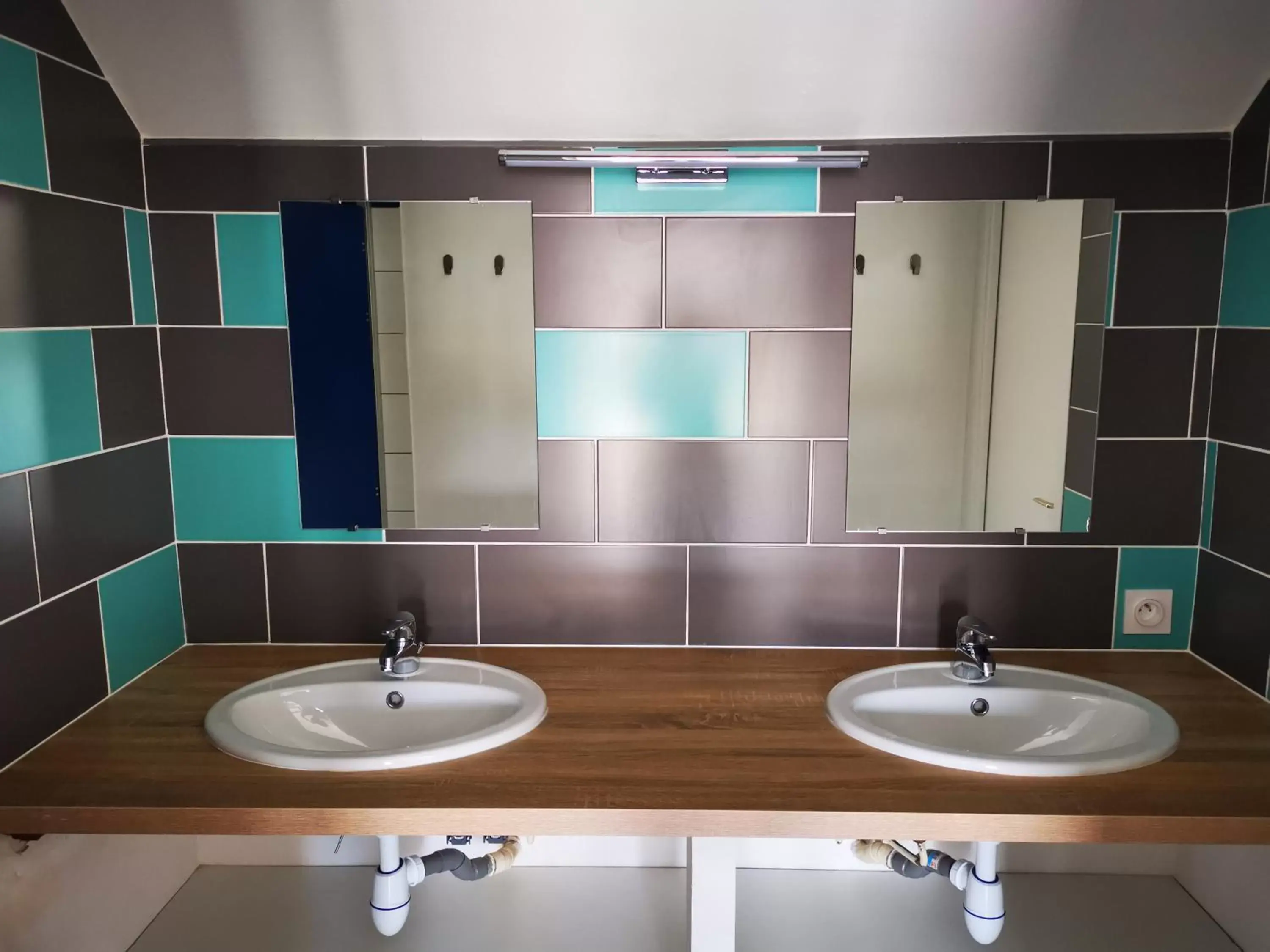 Family Room in Les chambres du Bistro du Canal Family Room in Les chambres du Bistro du Canal