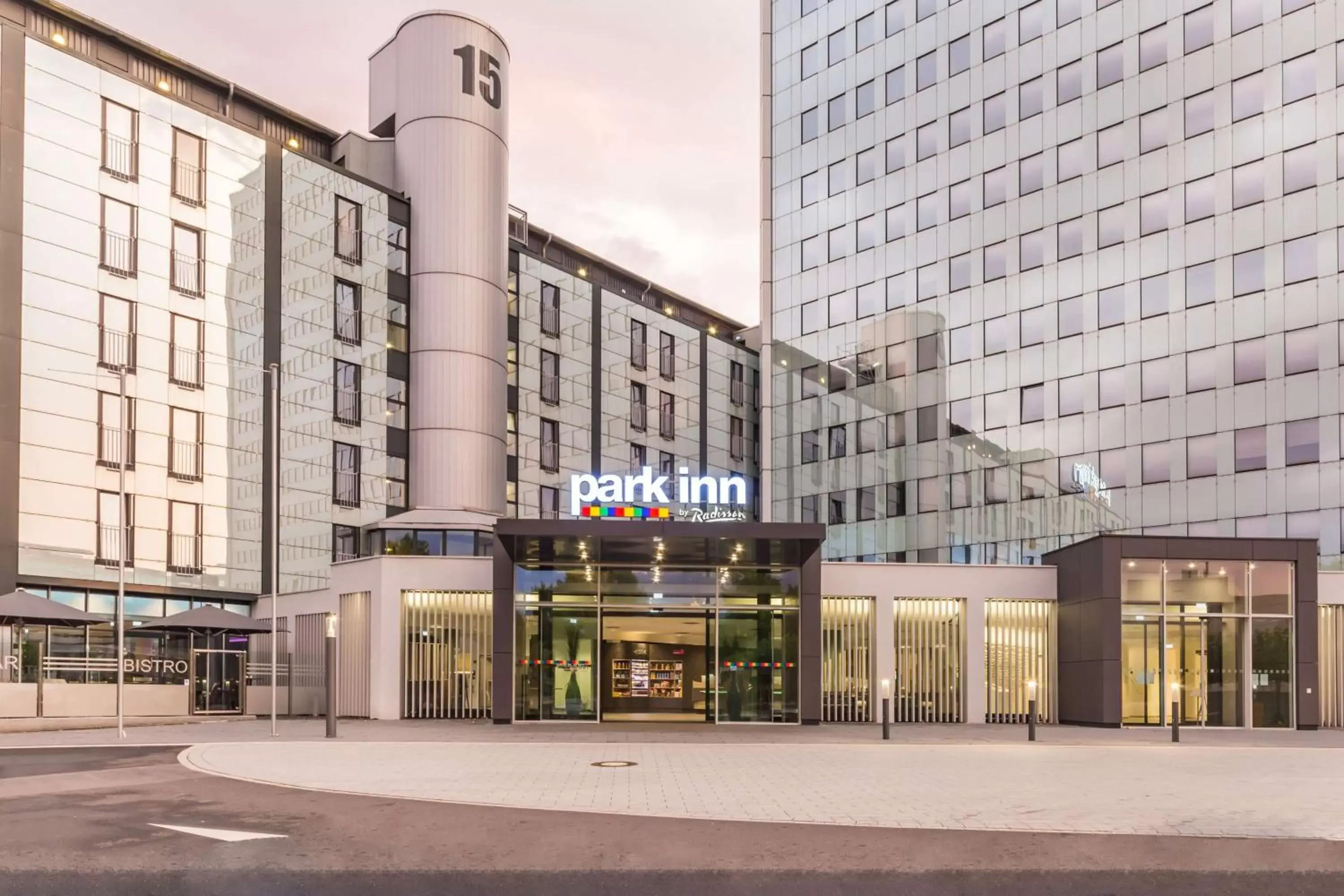 Property Building in Park Inn by Radisson Köln City West Property Building in Park Inn by Radisson Köln City West