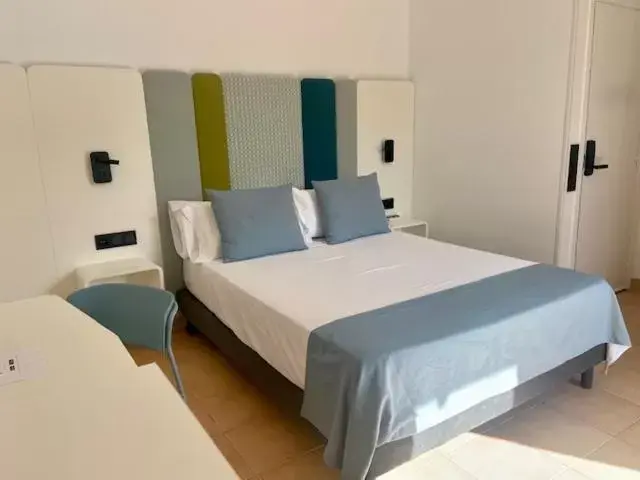 Double or Twin Room with Terrace in HOTEL BOUTIQUE CABO SUR Double or Twin Room with Terrace in HOTEL BOUTIQUE CABO SUR