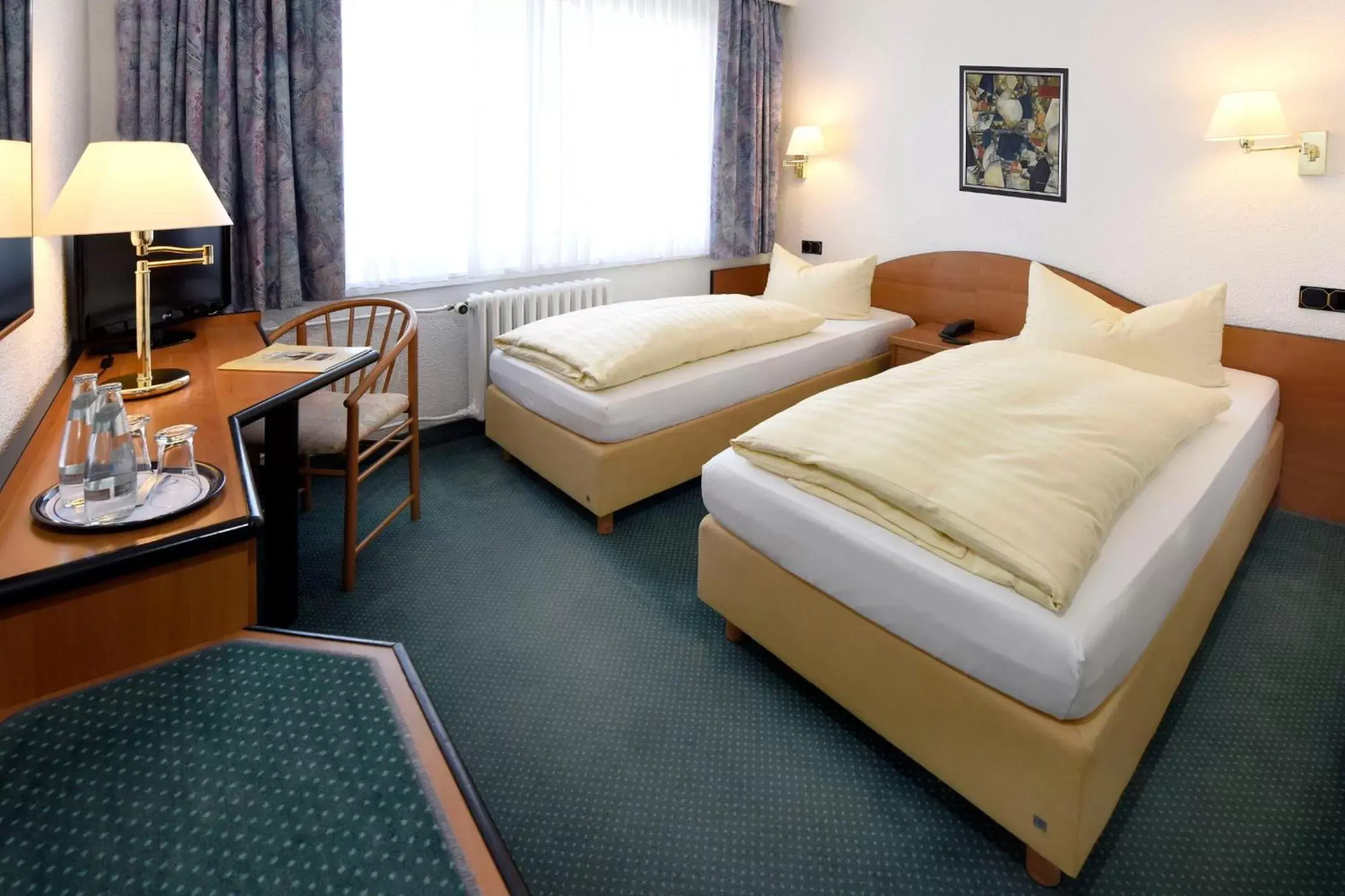 Double Room - single occupancy in LAT Hotel & Apartmenthaus Berlin Double Room - single occupancy in LAT Hotel & Apartmenthaus Berlin