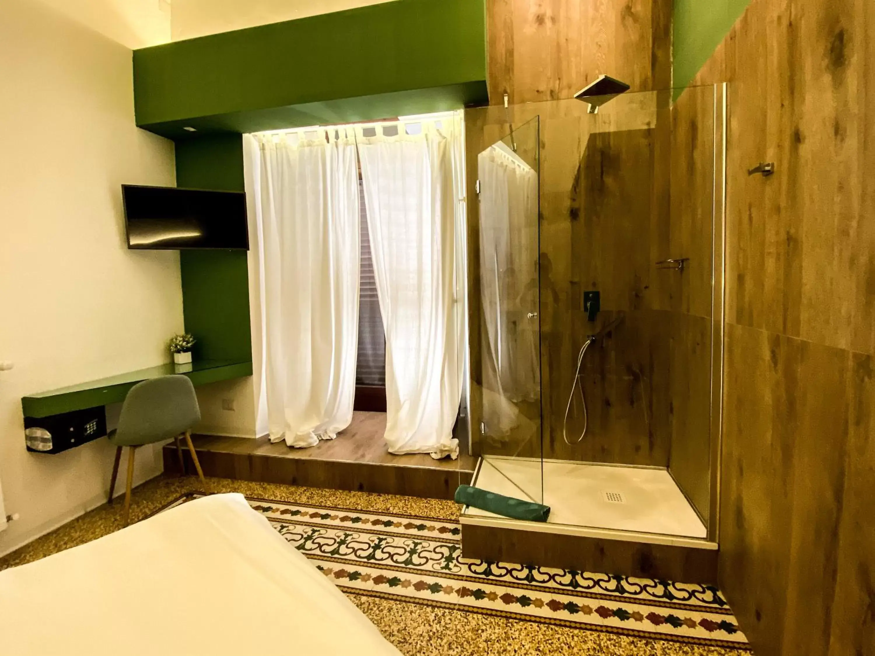 Classic Double Room with Balcony with Sea View in B & B Casa Manfredi Classic Double Room with Balcony with Sea View in B & B Casa Manfredi