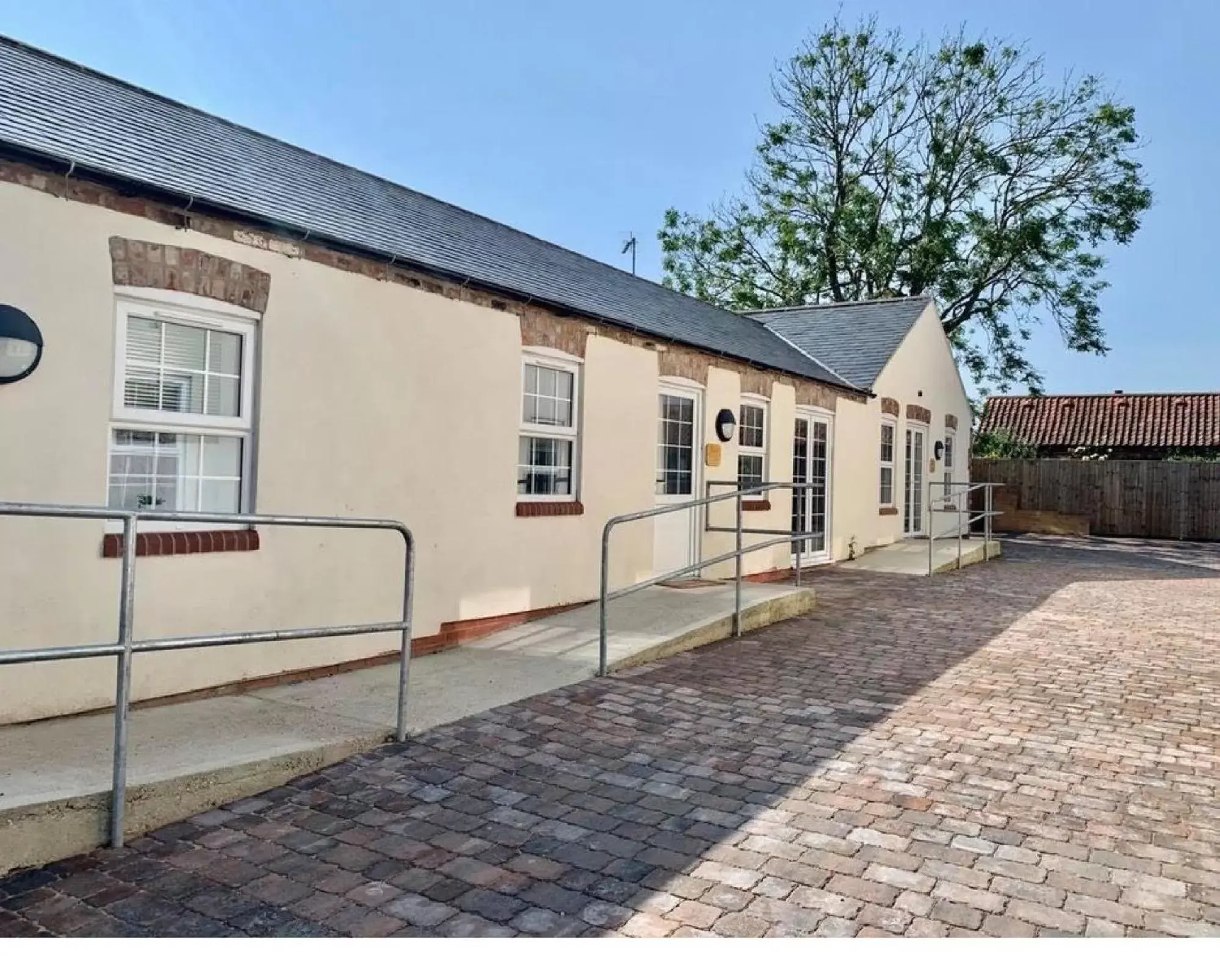 One-Bedroom Cottage in Royal Oak One-Bedroom Cottage in Royal Oak