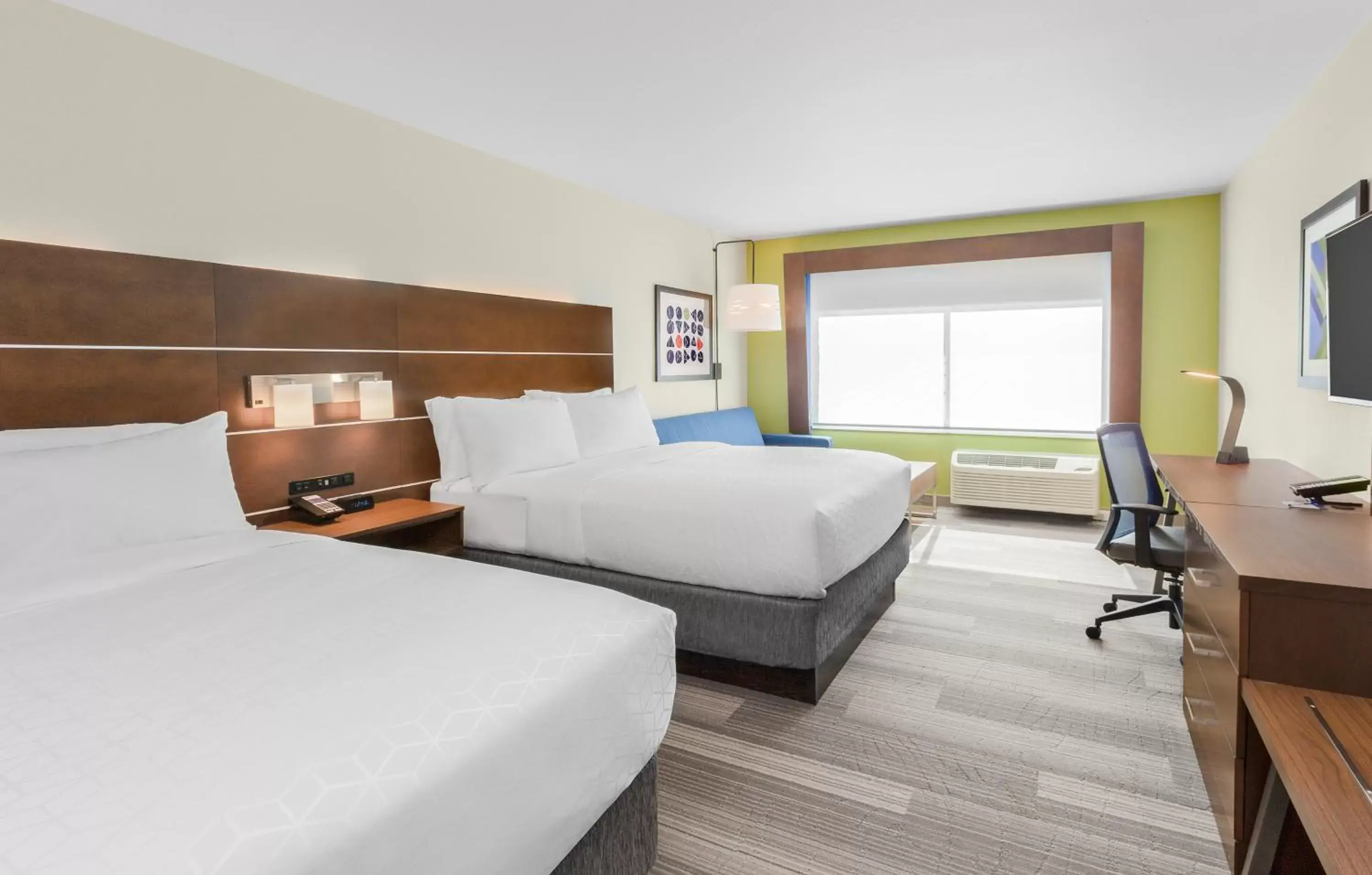 Queen Suite with Two Queen Beds and Sofa Bed in Holiday Inn Express & Suites - Union Gap - Yakima Area by IHG Queen Suite with Two Queen Beds and Sofa Bed in Holiday Inn Express & Suites - Union Gap - Yakima Area by IHG