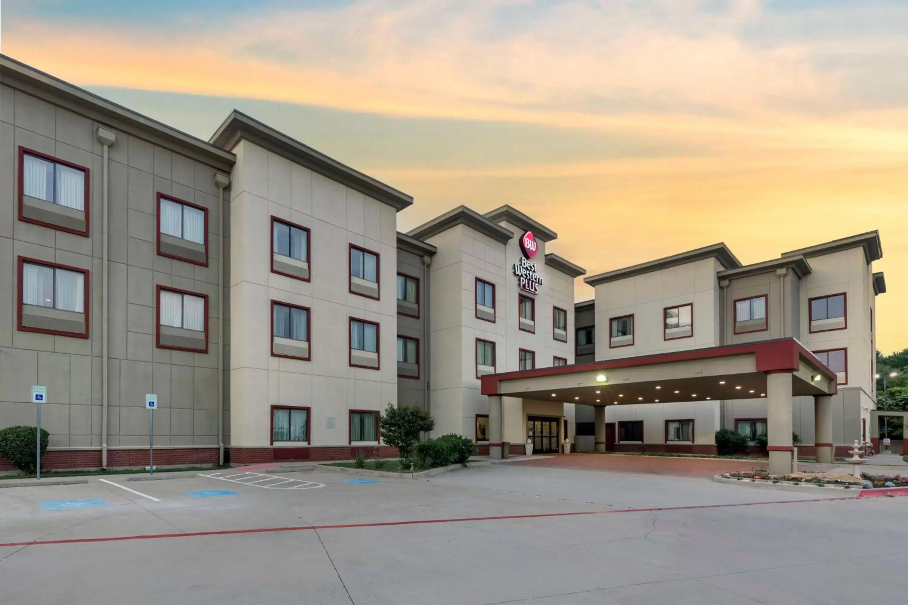 Best Western Plus Texoma Hotel & Suites Best Western Plus Texoma Hotel & Suites