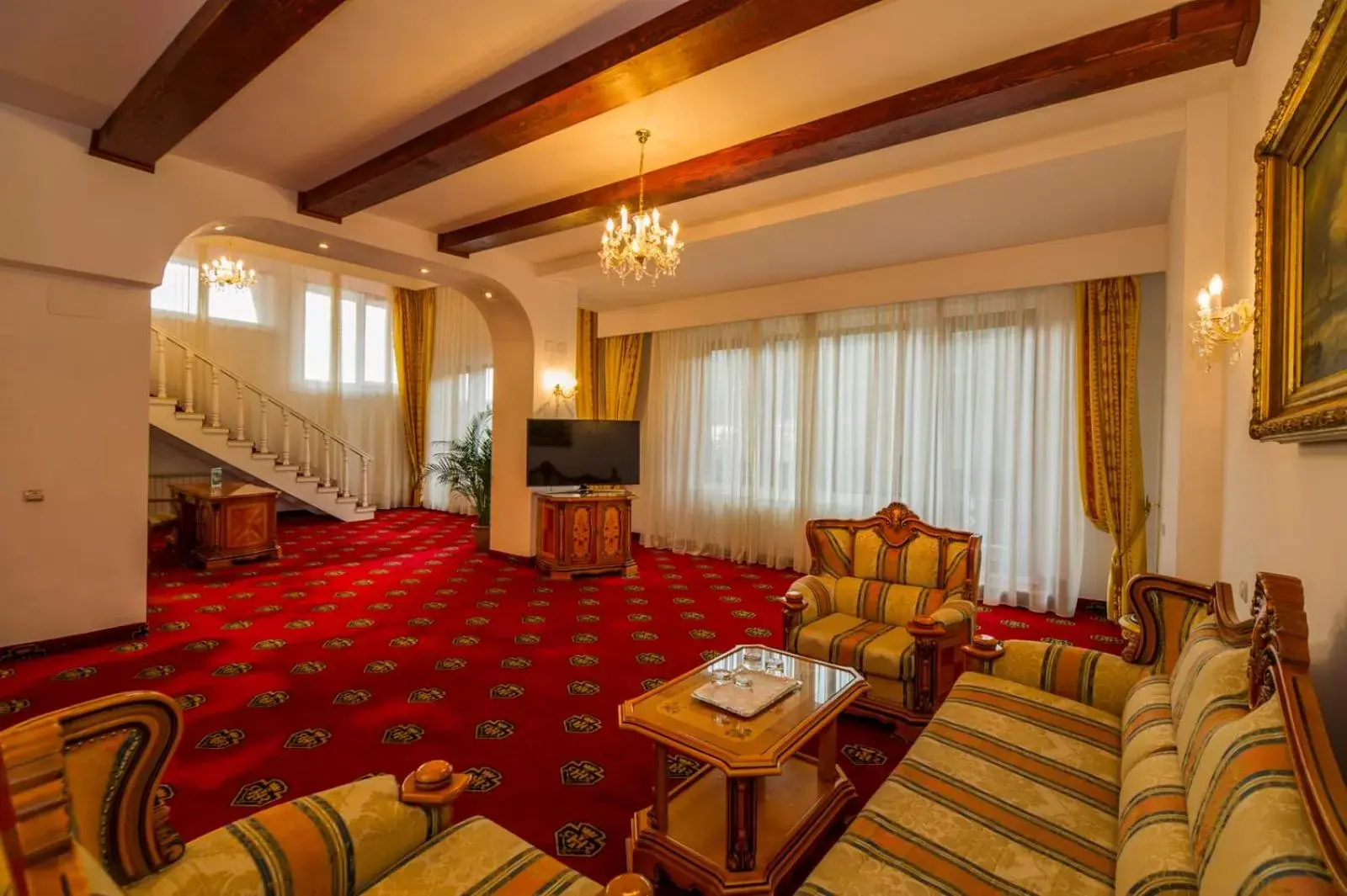 Deluxe Suite with Sauna and Balcony in Aurelius Imparatul Romanilor Deluxe Suite with Sauna and Balcony in Aurelius Imparatul Romanilor