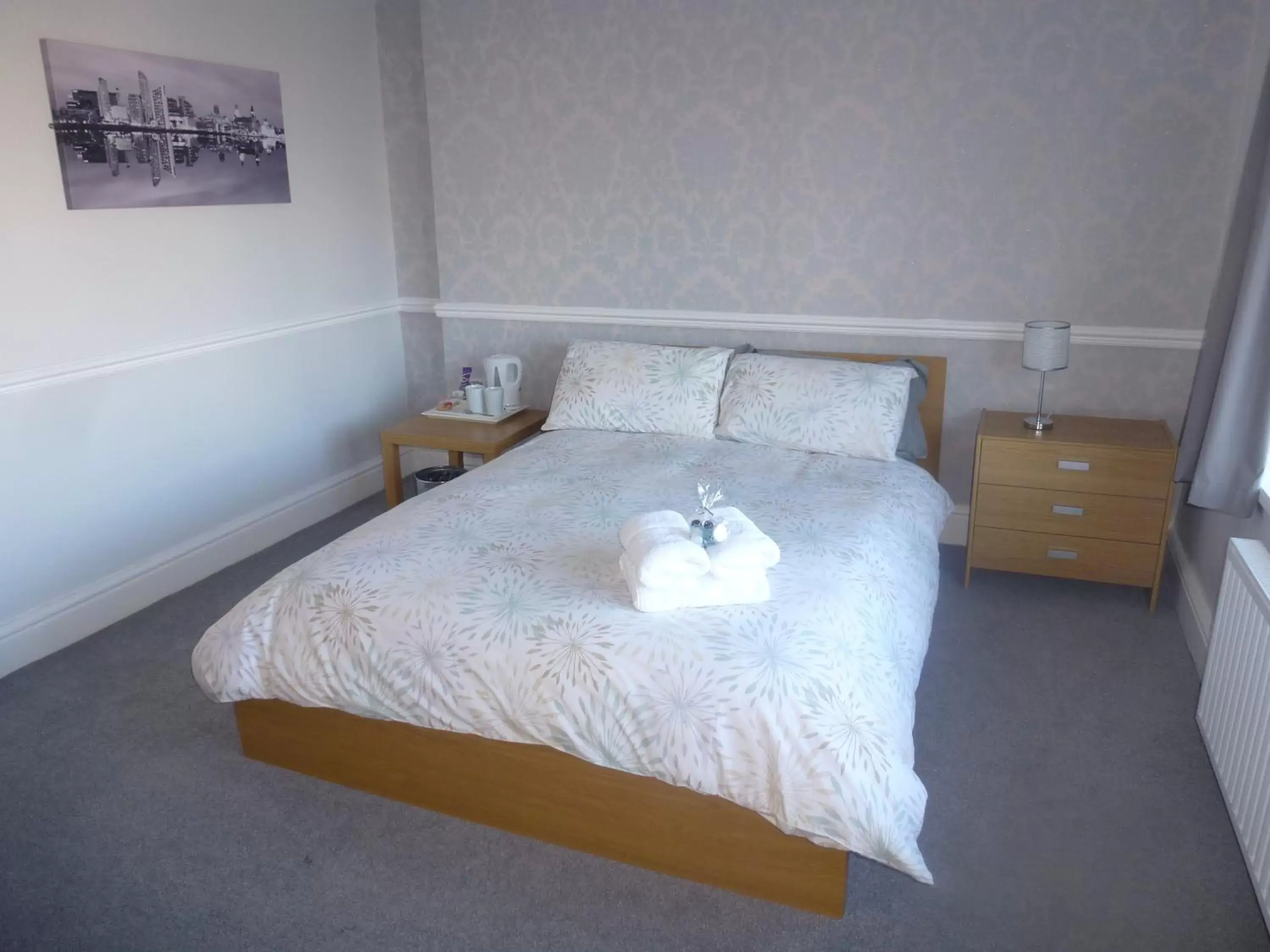Standard Double Room in Orrell Park Hotel Standard Double Room in Orrell Park Hotel