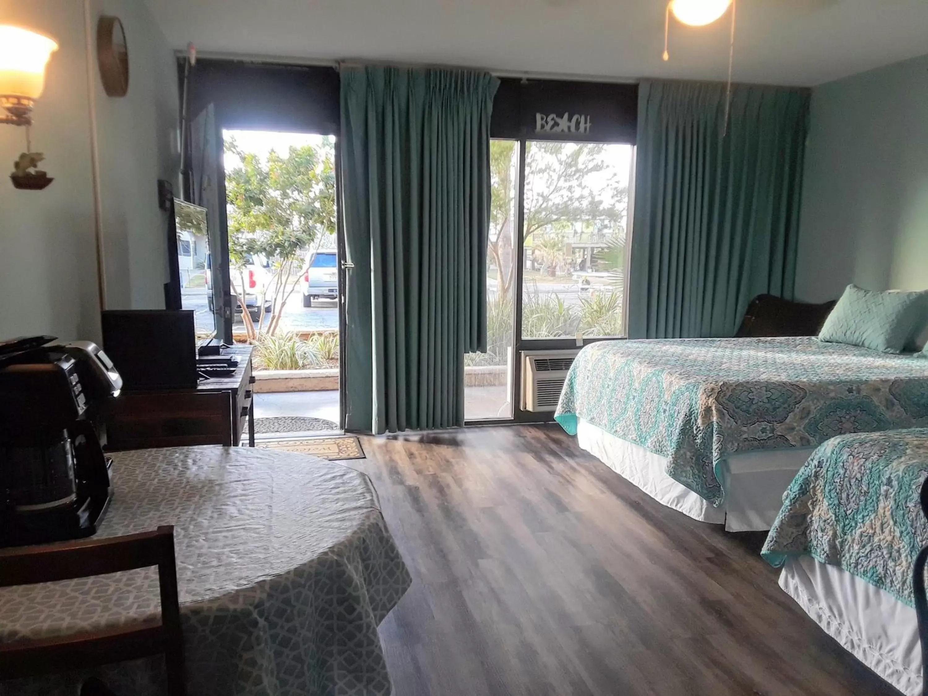 Benjamin's Pier at Laguna Reef Resort Benjamin's Pier at Laguna Reef Resort