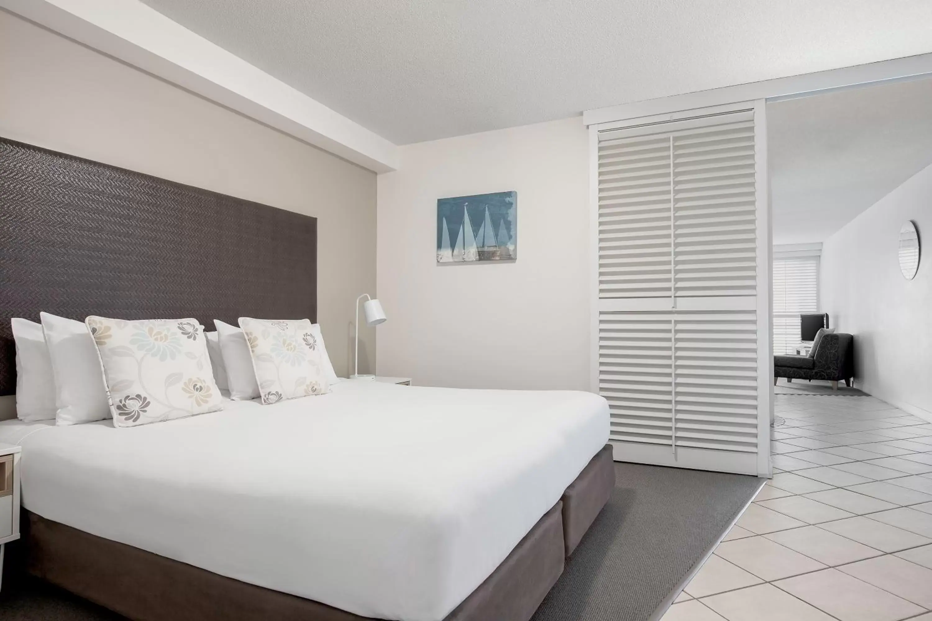 One-Bedroom Ocean Superior in Mantra Mooloolaba Beach One-Bedroom Ocean Superior in Mantra Mooloolaba Beach