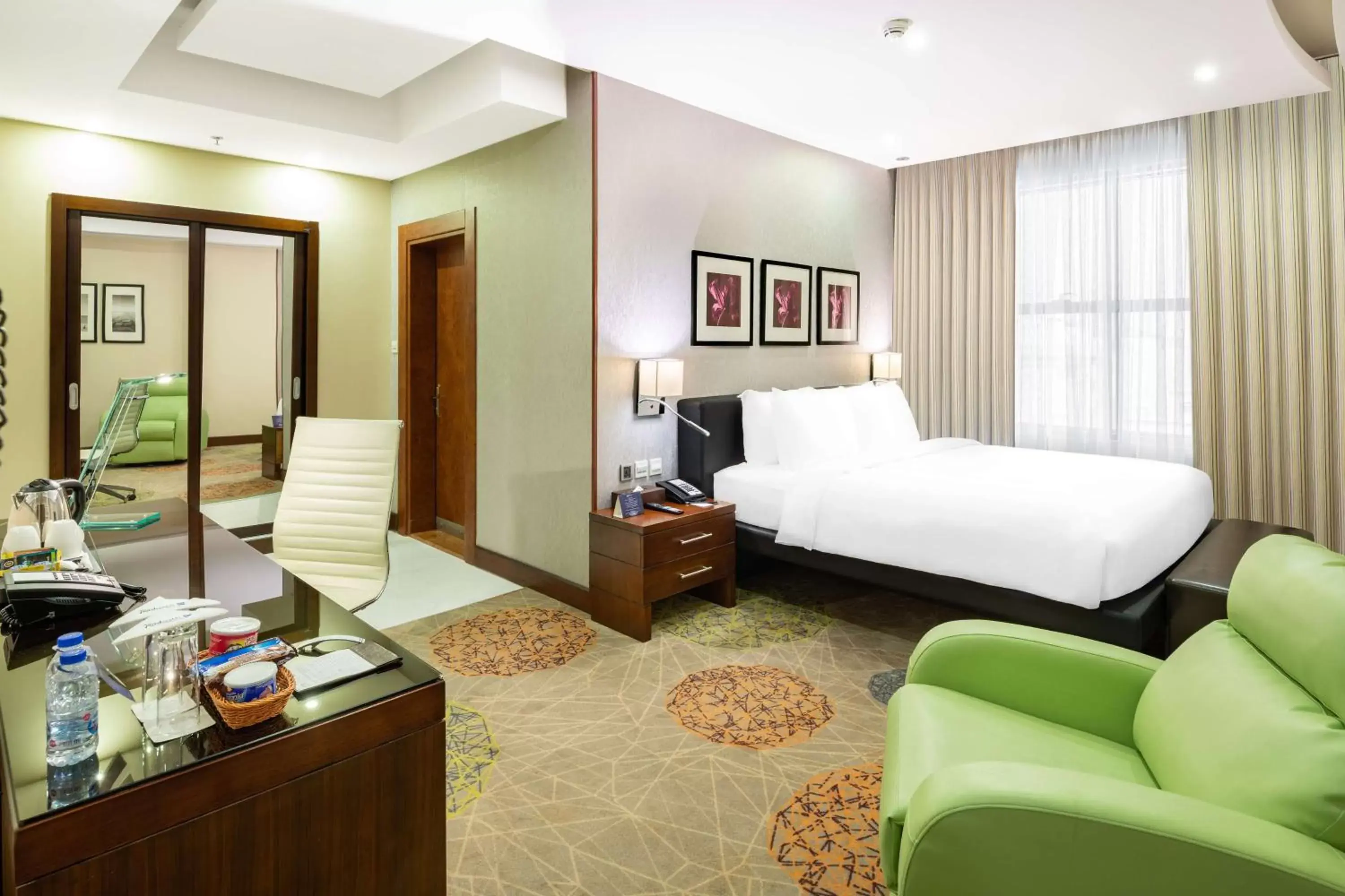 Premium Room with City View in Radisson Blu Plaza Jeddah Premium Room with City View in Radisson Blu Plaza Jeddah