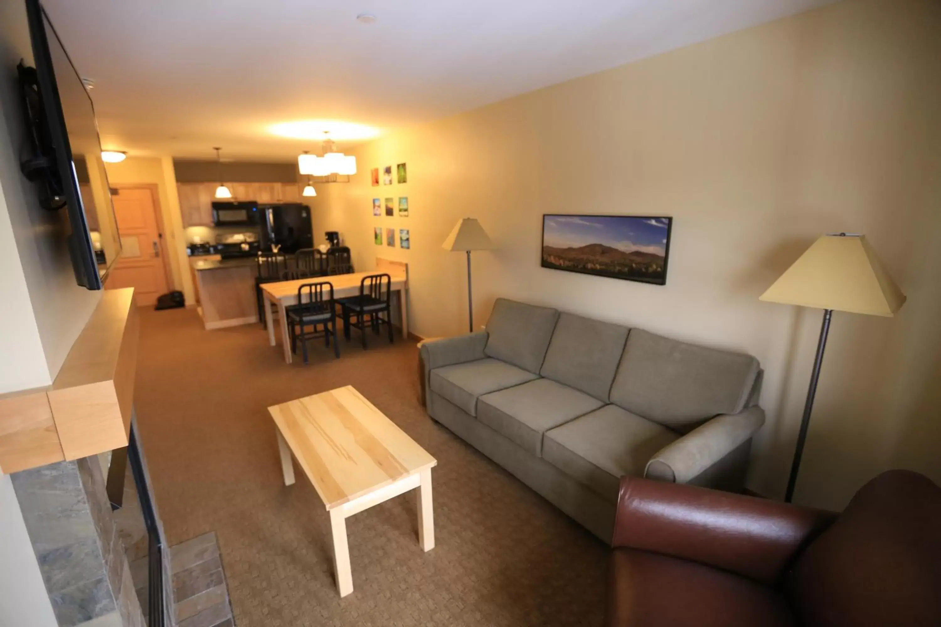 One-Bedroom Suite in Burke Mountain Hotel One-Bedroom Suite in Burke Mountain Hotel