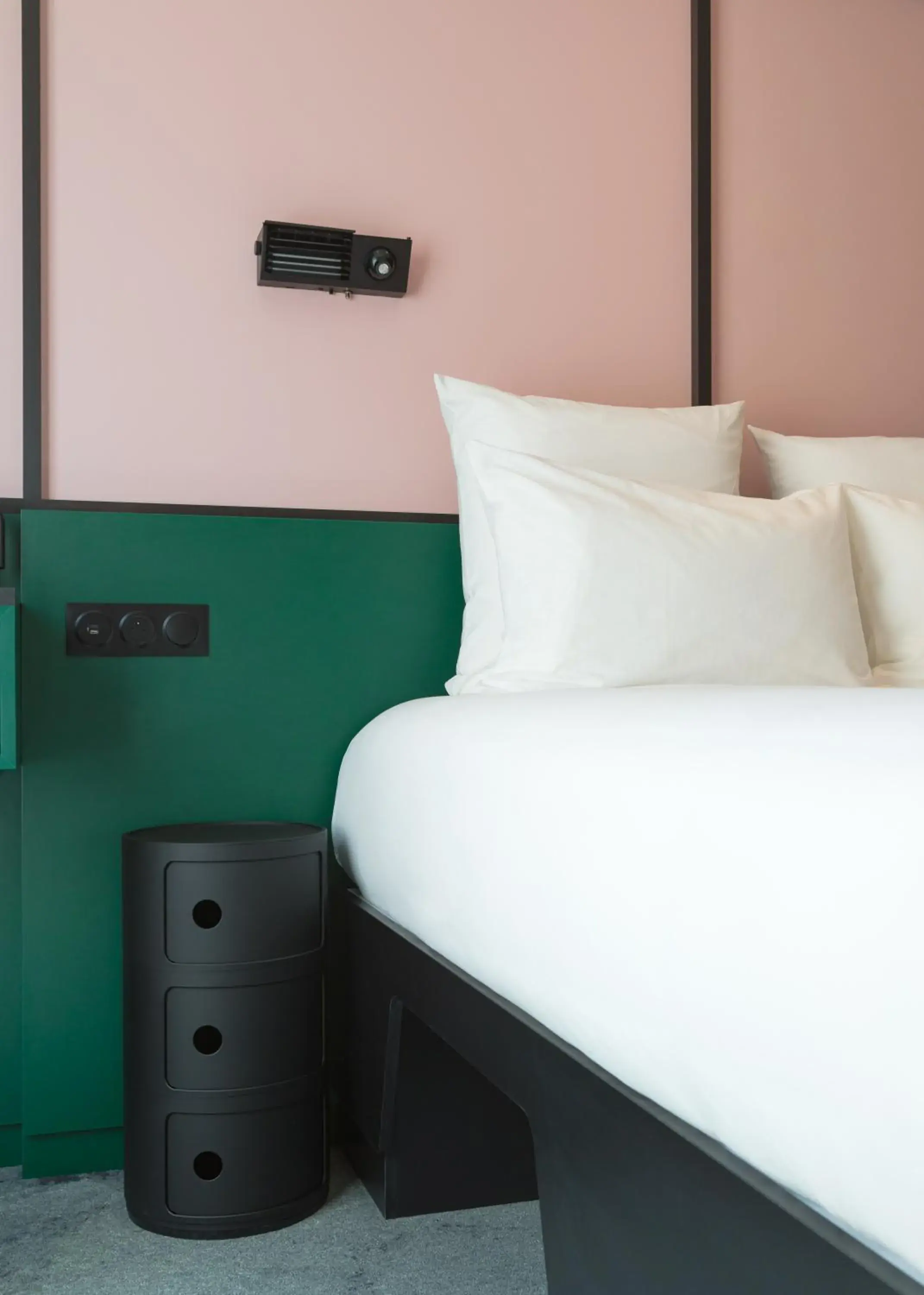 TRIBE Comfort Twin Room with Garden View in TRIBE Lyon Croix Rousse TRIBE Comfort Twin Room with Garden View in TRIBE Lyon Croix Rousse