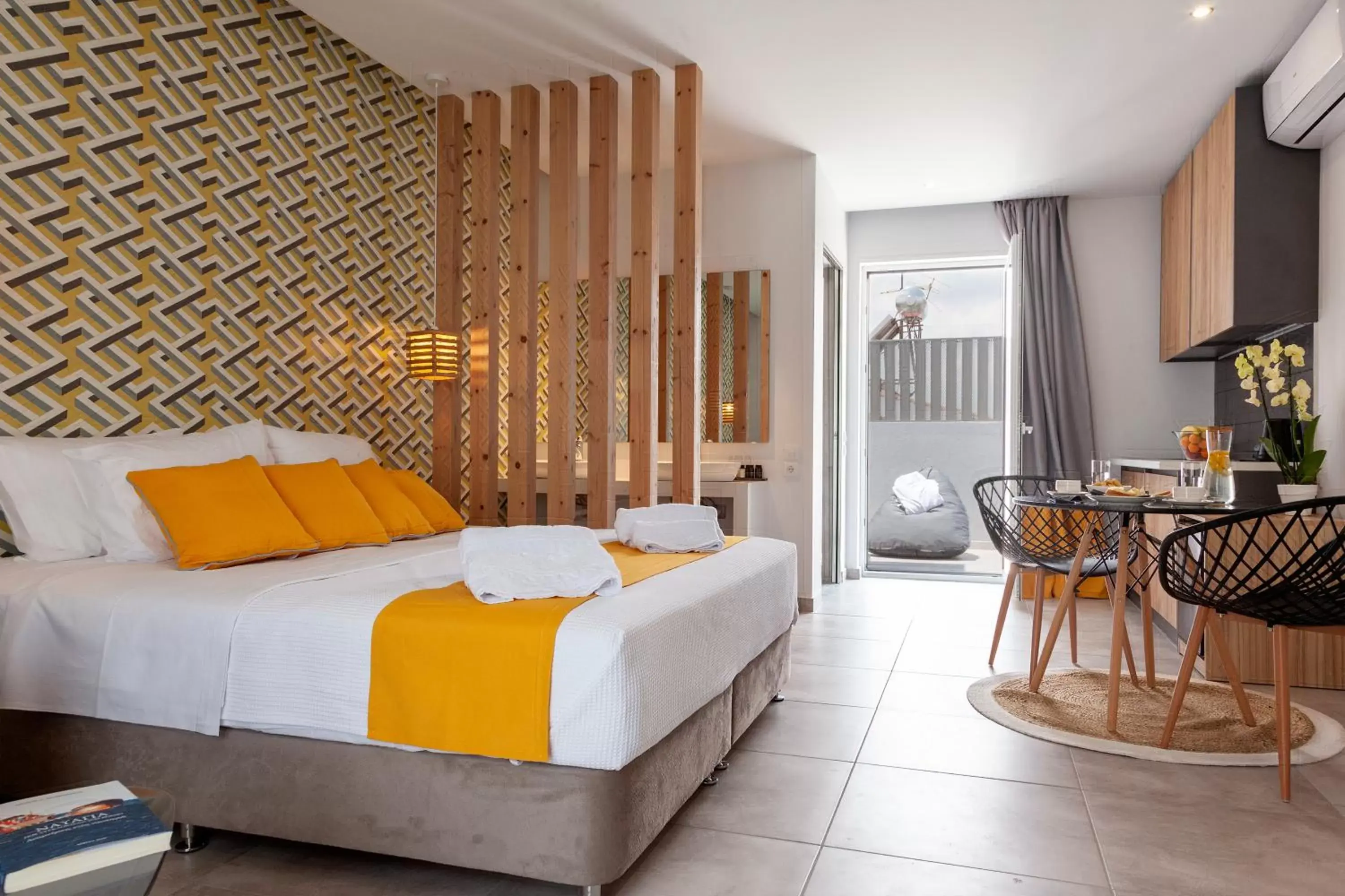 Suite with Hydromassage Tub in STAY INN Suite with Hydromassage Tub in STAY INN