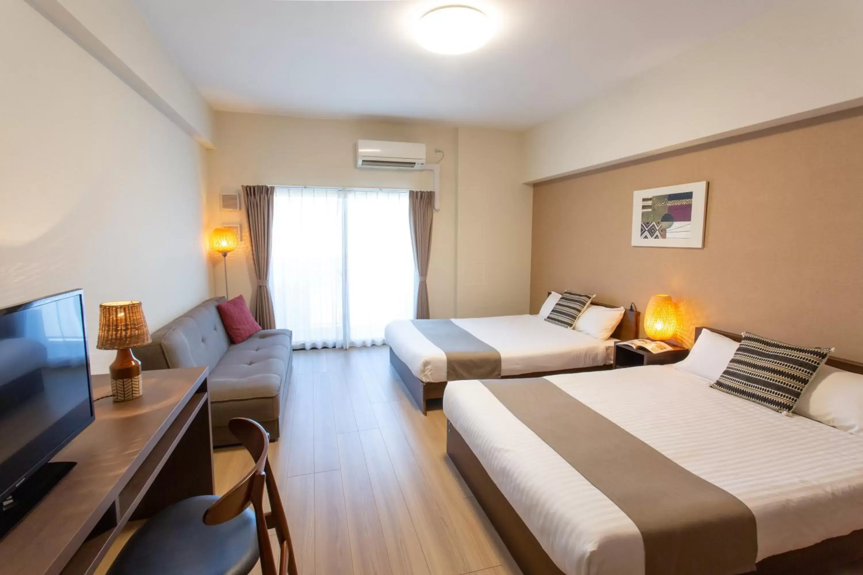 Nedoco Osaka West Nedoco Osaka West