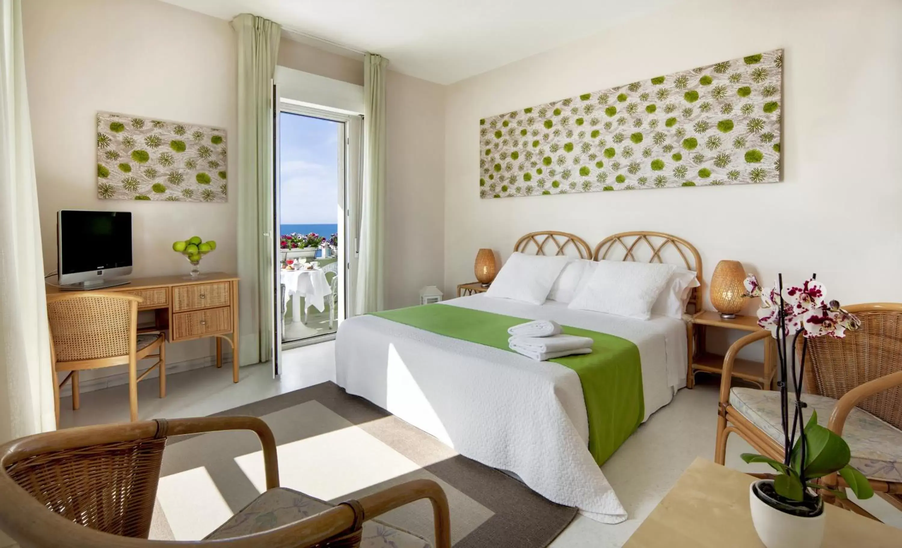 Superior Double Room with Sea View in Hotel Mida Superior Double Room with Sea View in Hotel Mida