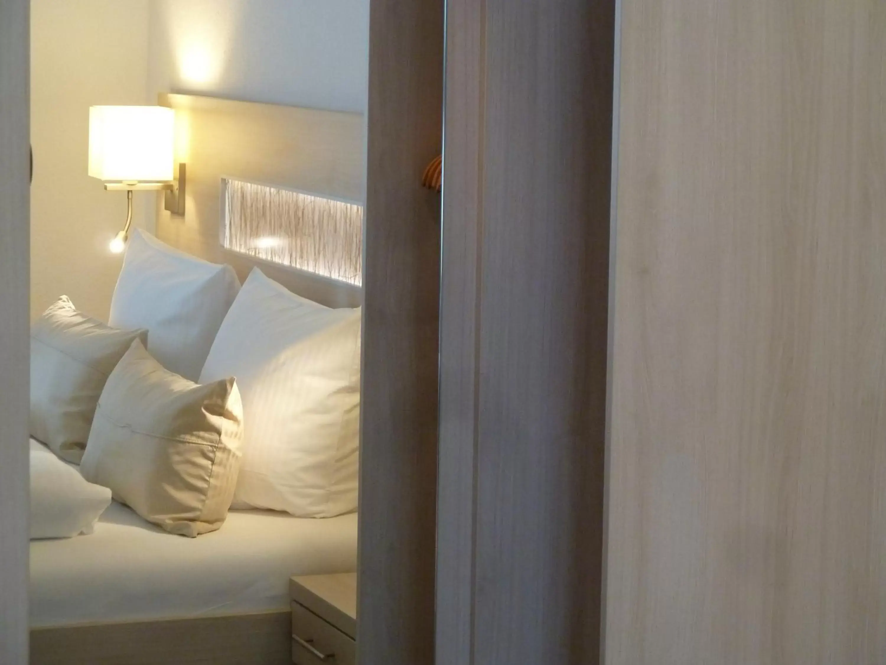 Comfort Double Room - single occupancy in Hotel-Restaurant Goldenstedt Comfort Double Room - single occupancy in Hotel-Restaurant Goldenstedt