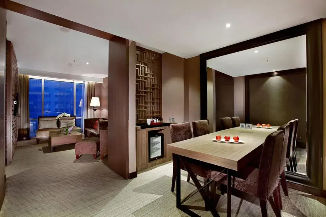 Family Suite in Aston Priority Simatupang Hotel and Conference Center Family Suite in Aston Priority Simatupang Hotel and Conference Center