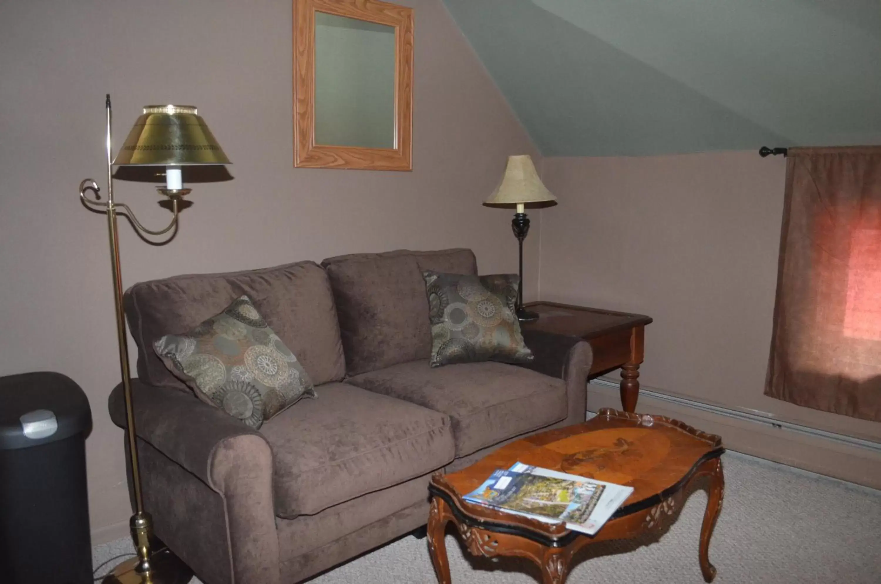 Standard Queen Room in The Ouray Main Street Inn Standard Queen Room in The Ouray Main Street Inn