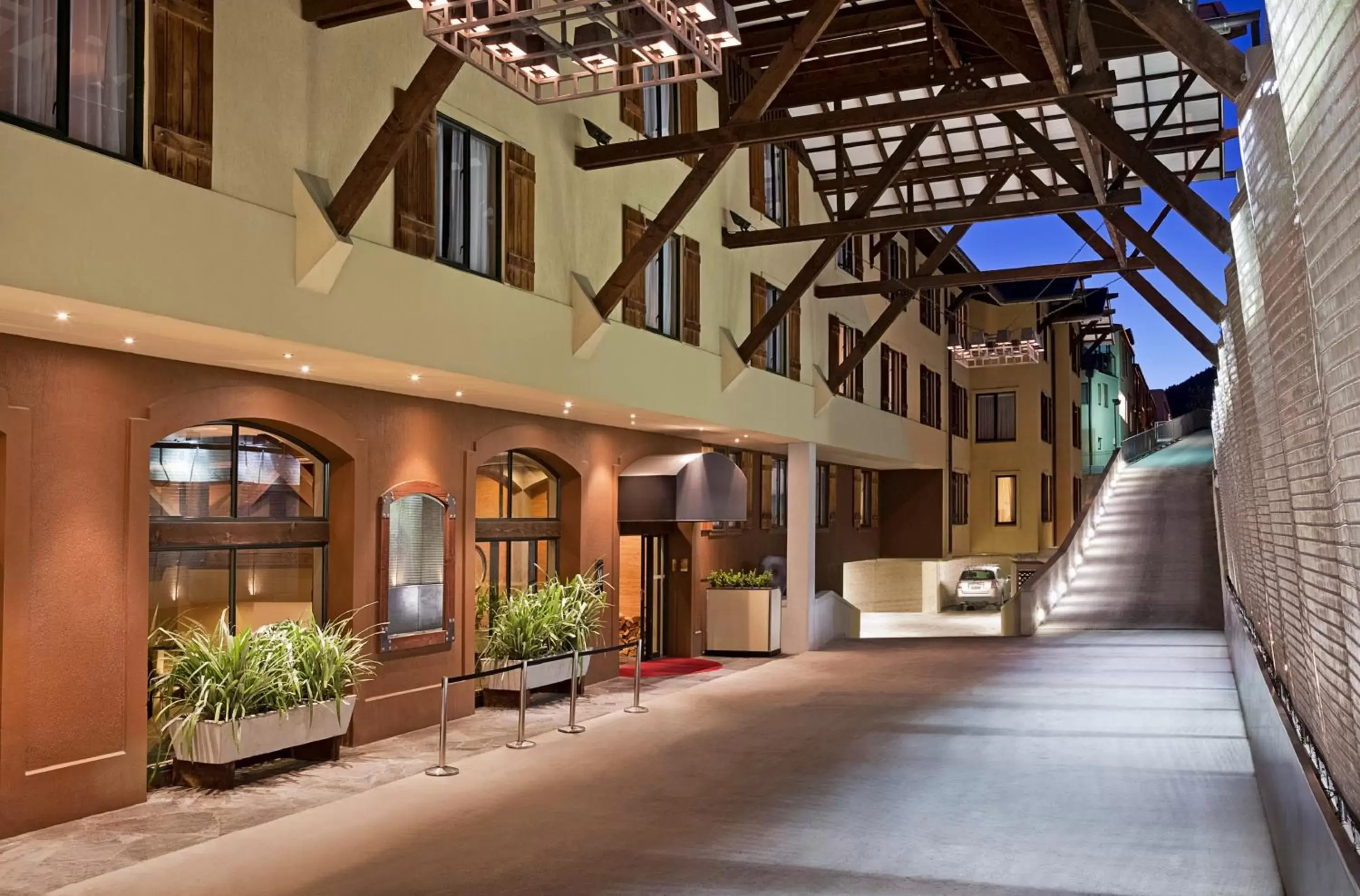 St Moritz King Room in Hotel St Moritz Queenstown - MGallery by Sofitel St Moritz King Room in Hotel St Moritz Queenstown - MGallery by Sofitel