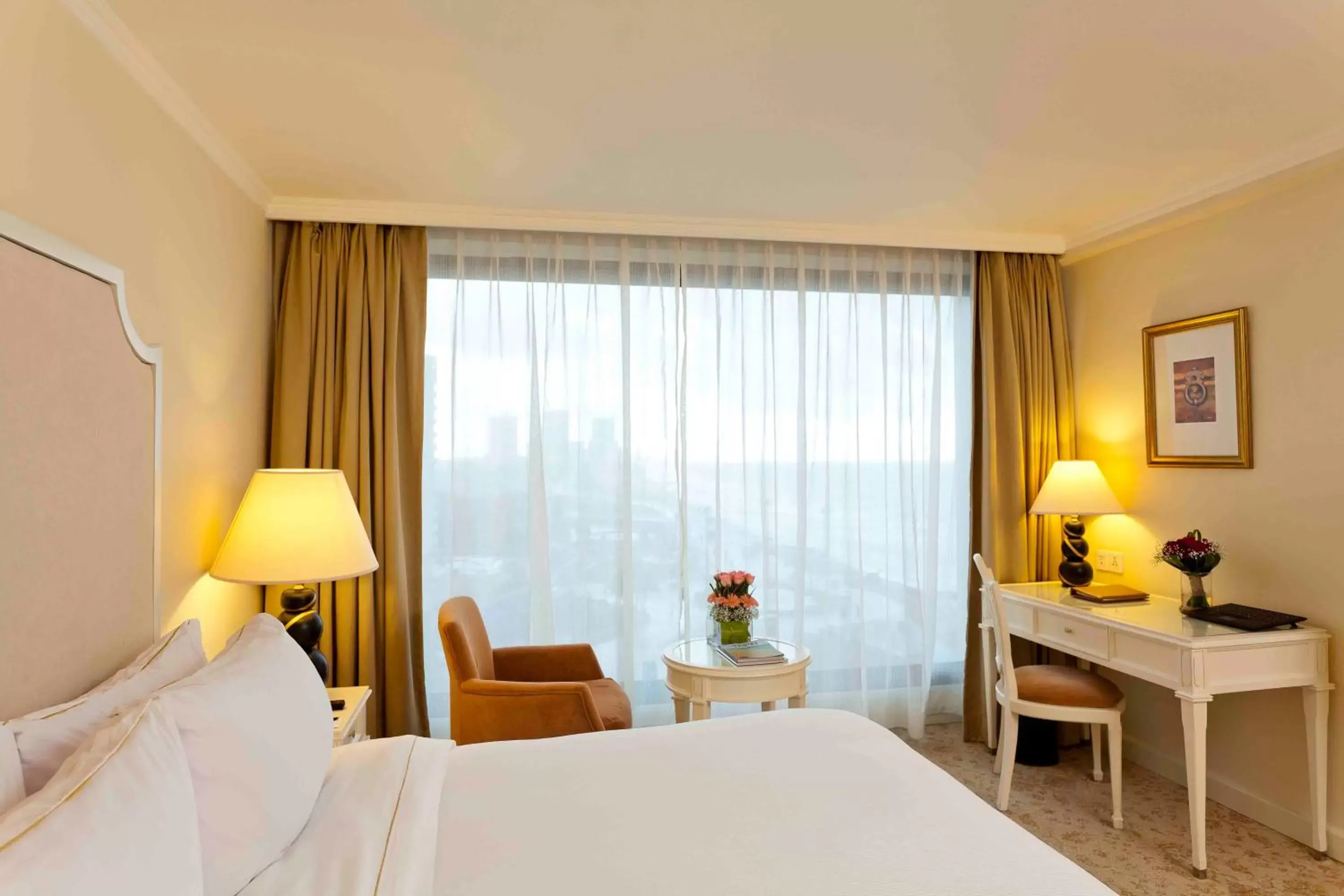 Superior Room with Roll Away Bed in The Kingsbury Colombo Superior Room with Roll Away Bed in The Kingsbury Colombo