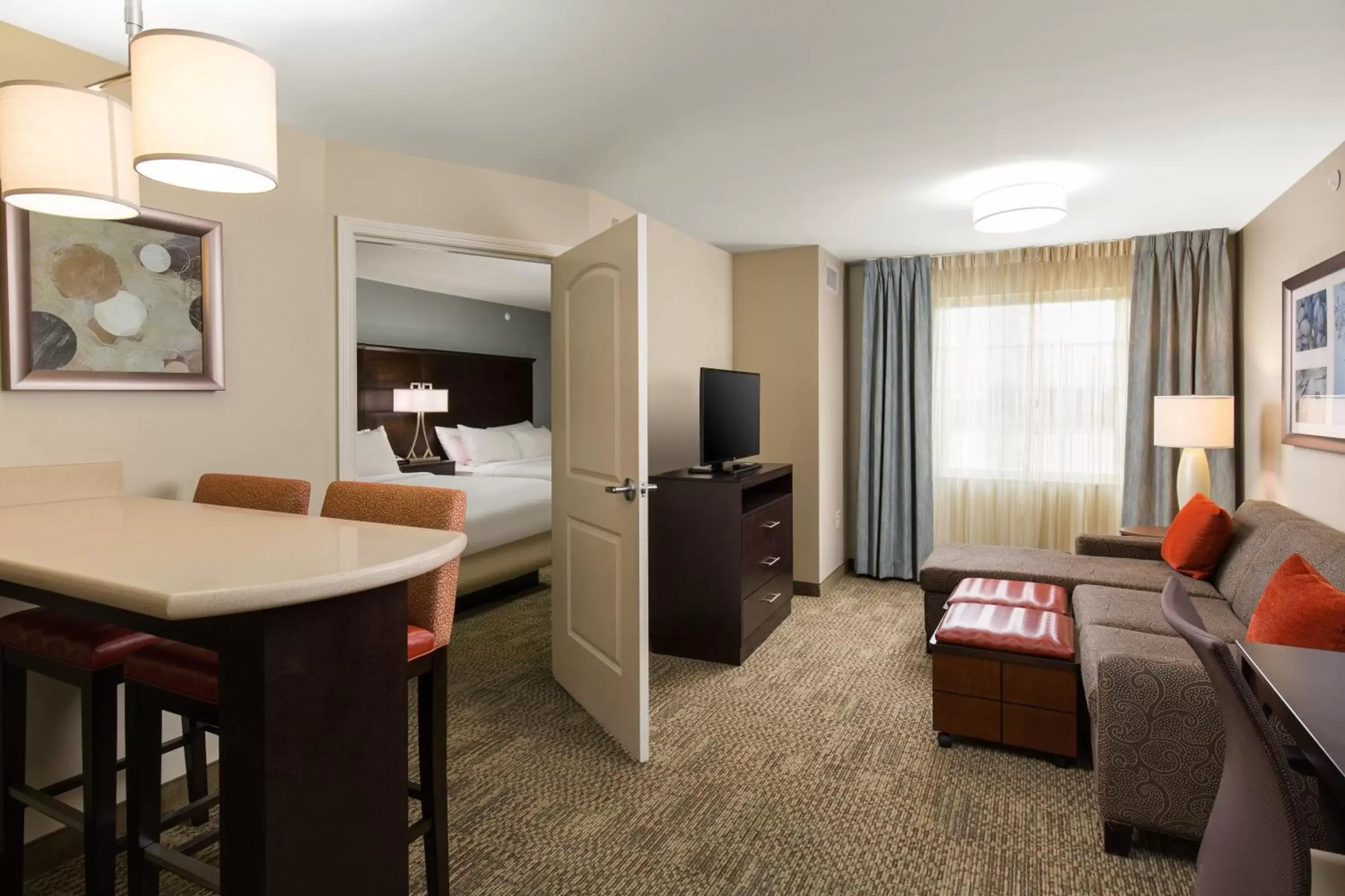One-Bedroom Suite with Two Queen Beds in Staybridge Suites - Columbus Polaris by IHG One-Bedroom Suite with Two Queen Beds in Staybridge Suites - Columbus Polaris by IHG