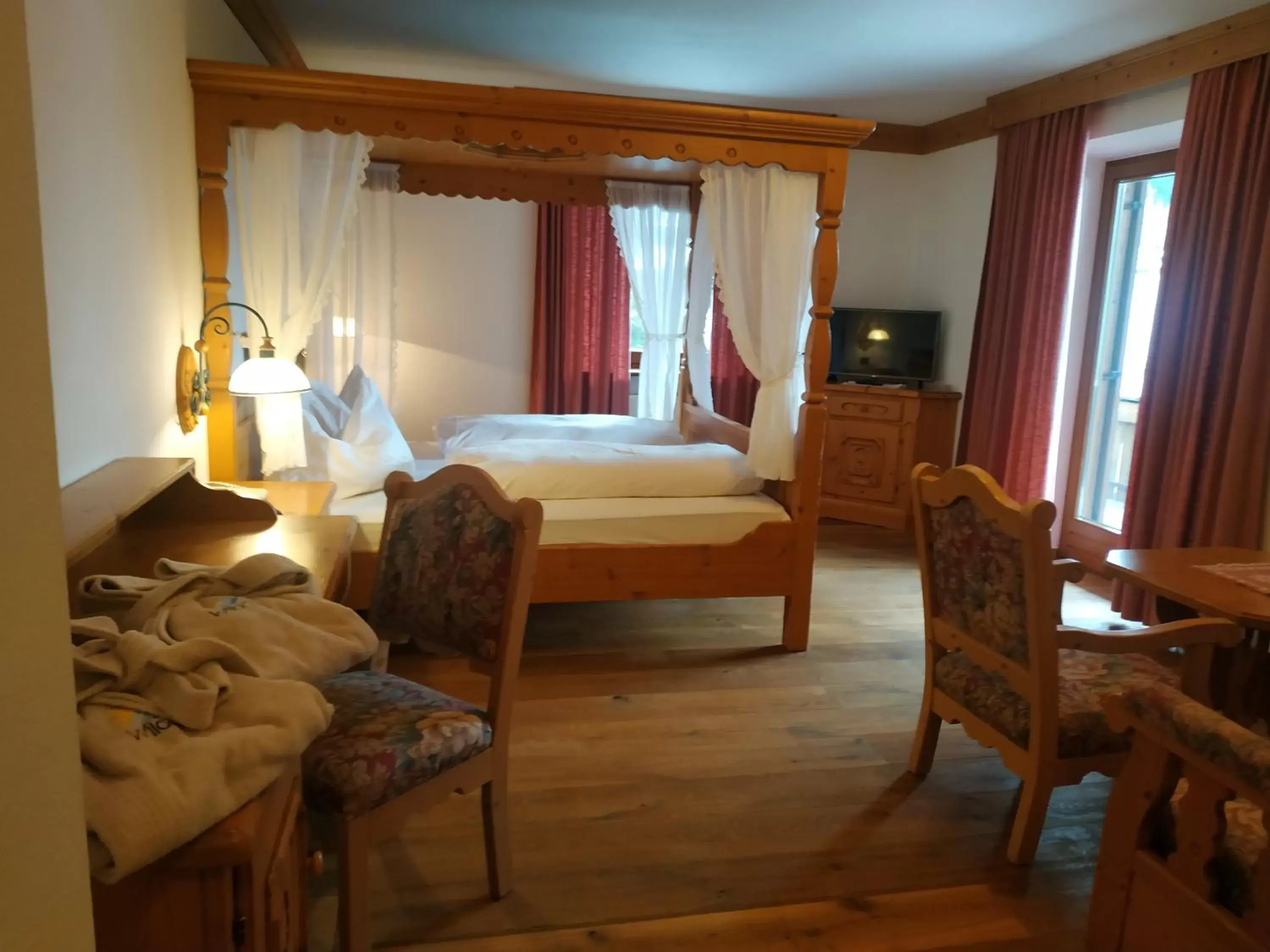 Superior Double Room with Balcony in Sport Hotel Wildgall Superior Double Room with Balcony in Sport Hotel Wildgall