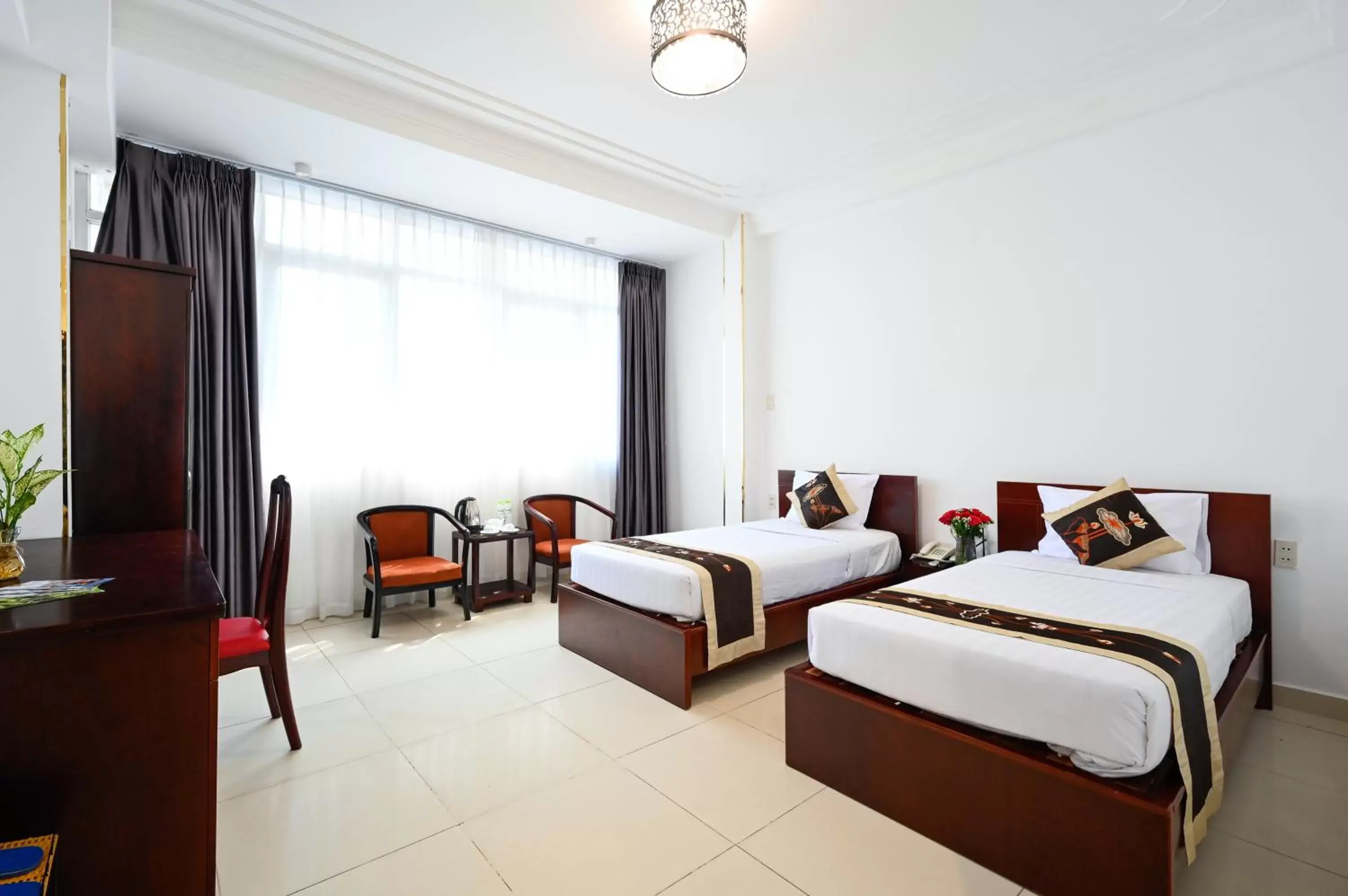 Deluxe Twin Room in TN Central Hotel Deluxe Twin Room in TN Central Hotel